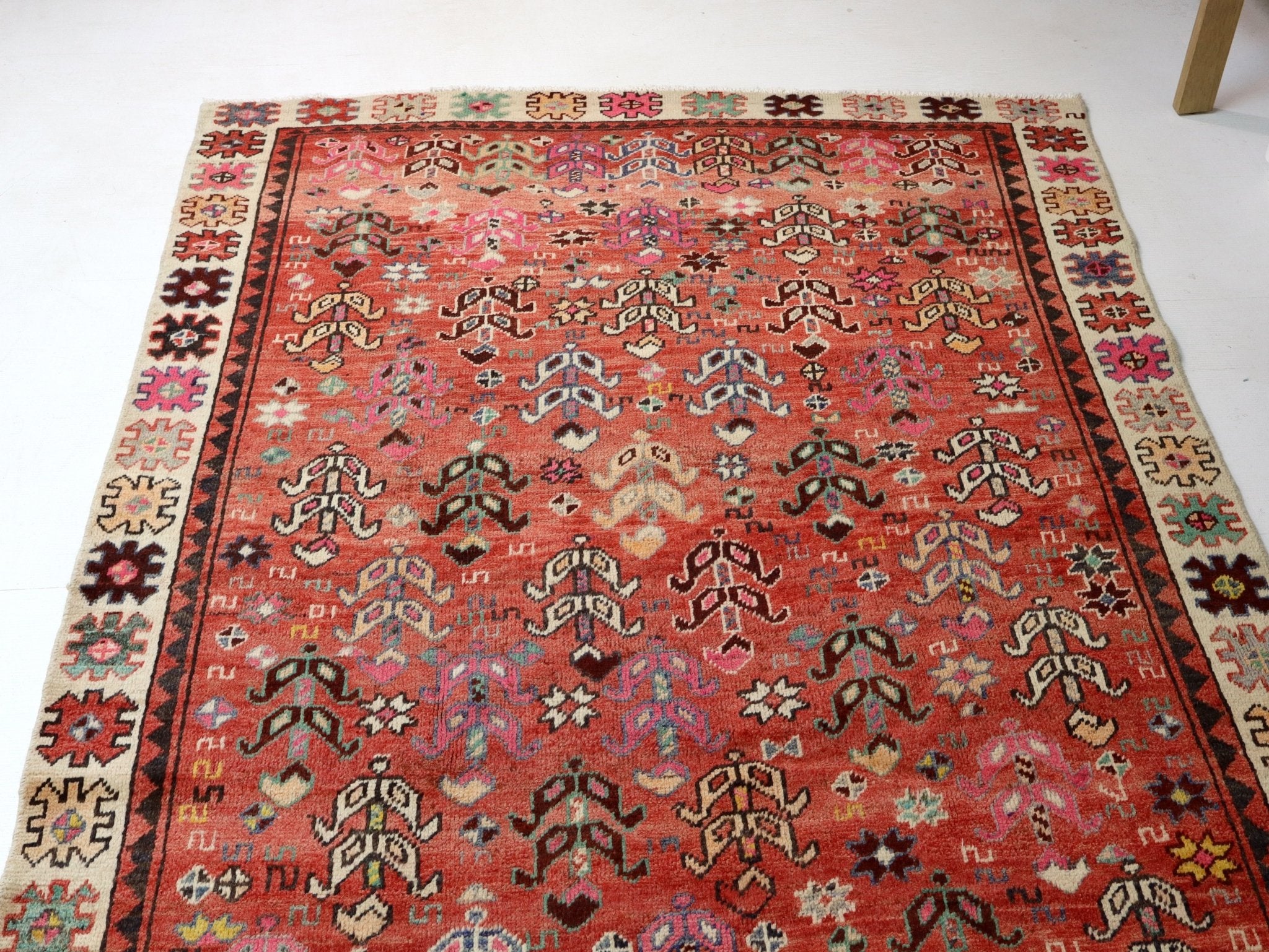 Persian Baluch Rug | 4' 8” x 9' 5" - Rug the Rock -