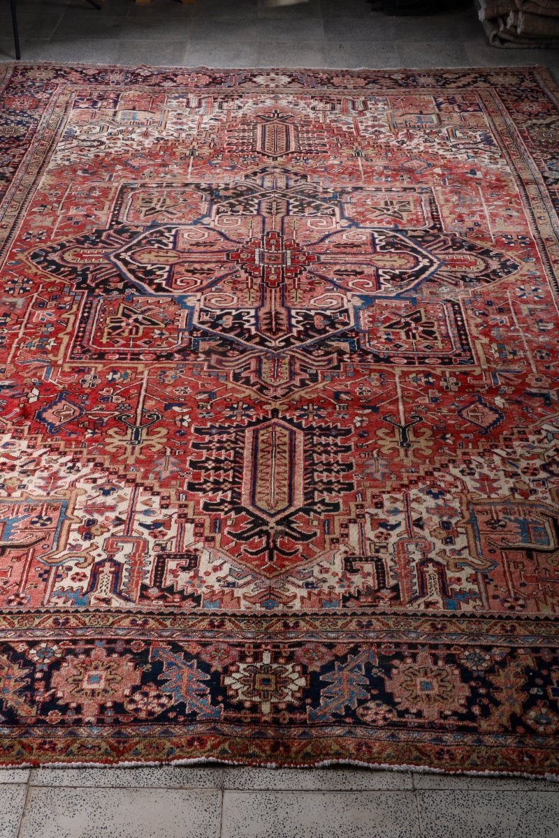 Persian Heriz Rug | 10' 7” x 13' 7" - Rug the Rock -
