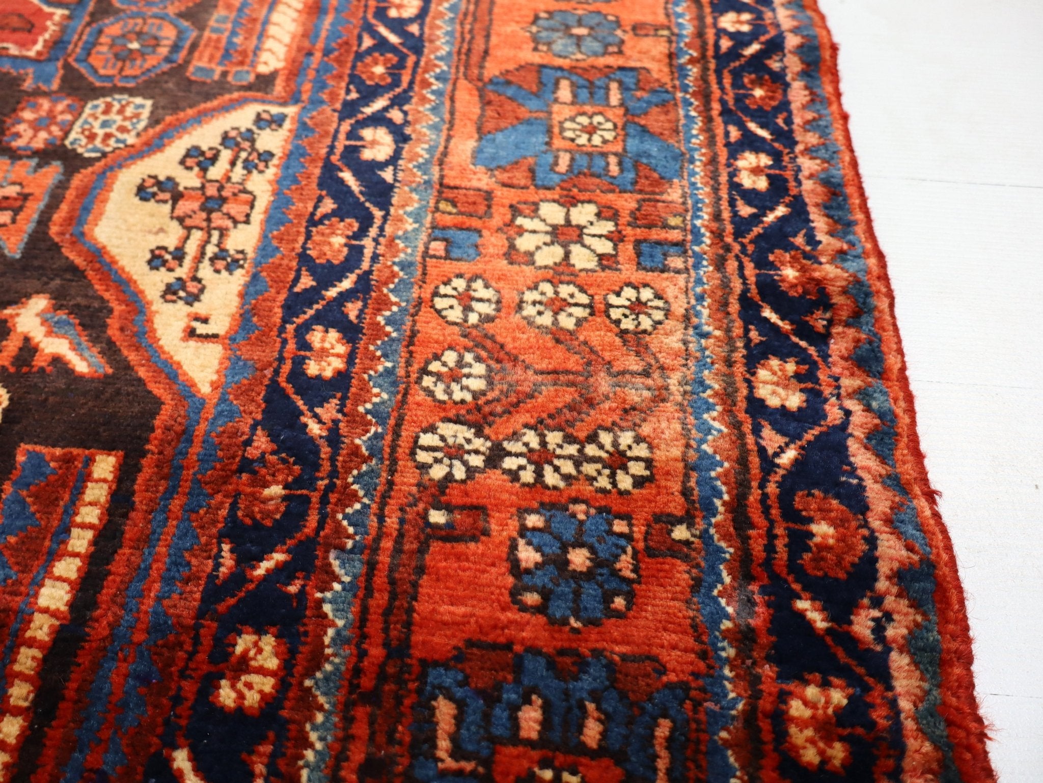 Persian Nahavand Rug | 5' 5” x 9' 7" - Rug the Rock -