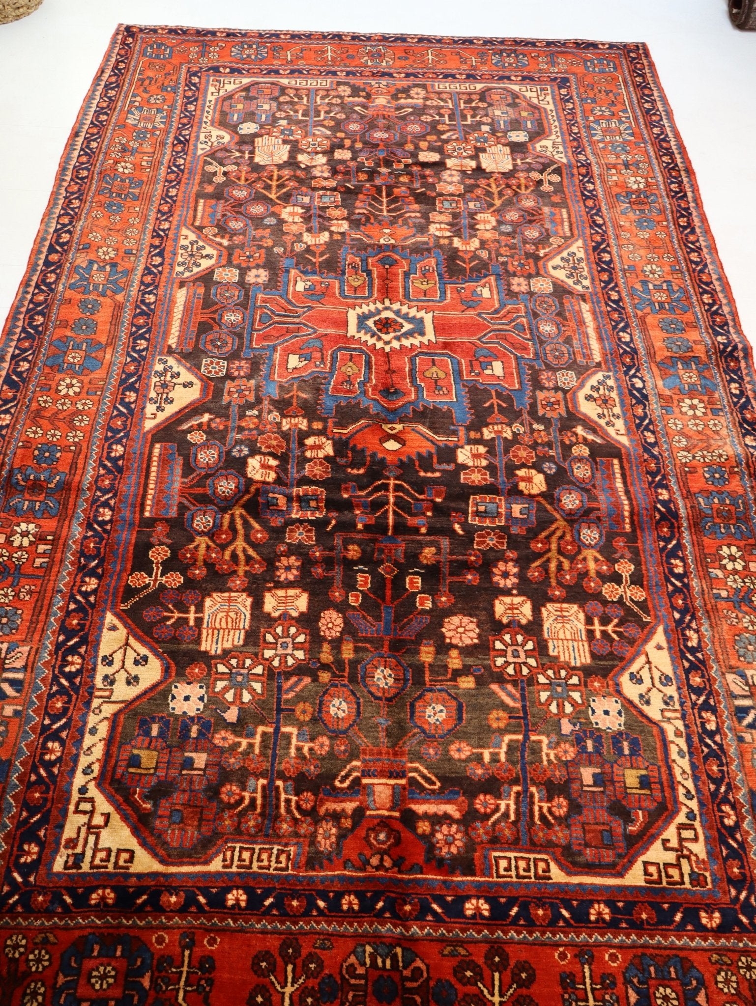 Persian Nahavand Rug | 5' 5” x 9' 7" - Rug the Rock -
