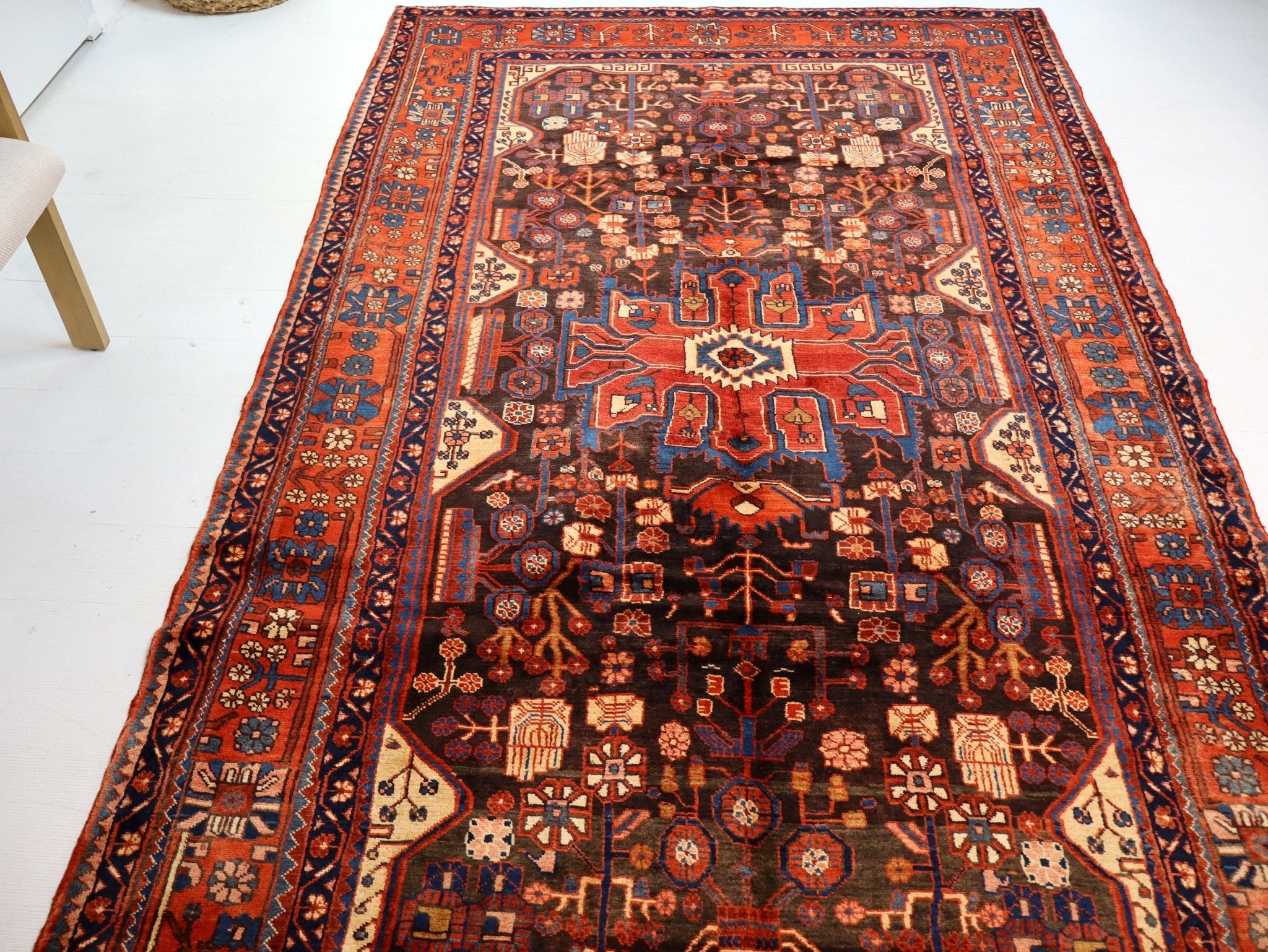 Persian Nahavand Rug | 5' 5” x 9' 7" - Rug the Rock -