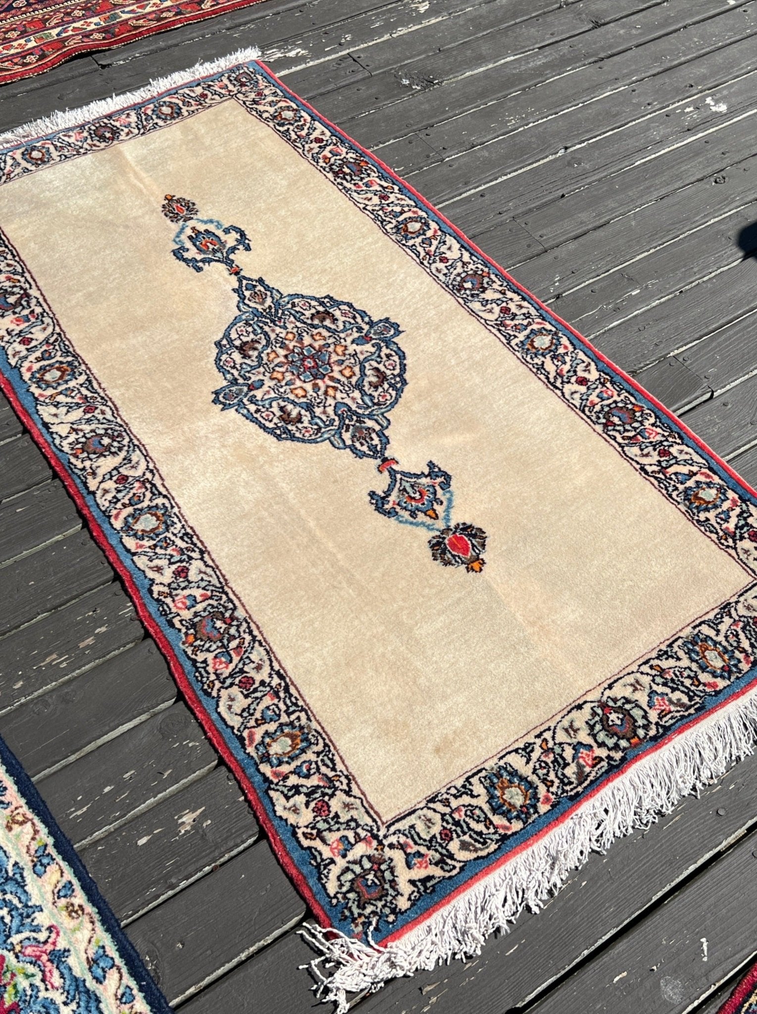 Persian Kashan Rug | 2' 4" x 4' 8" Rug the Rock