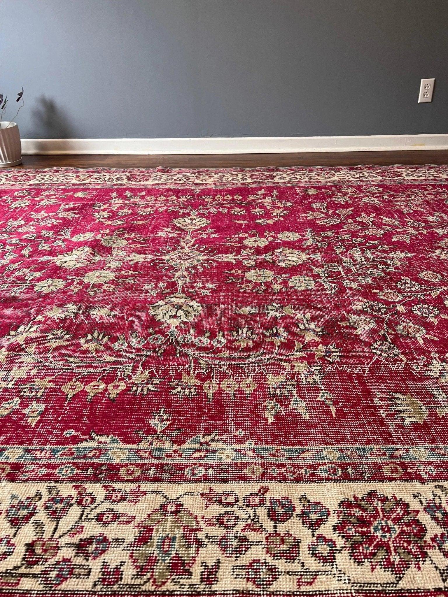 Turkish Ushak Rug | 10' x 7' Rug the Rock