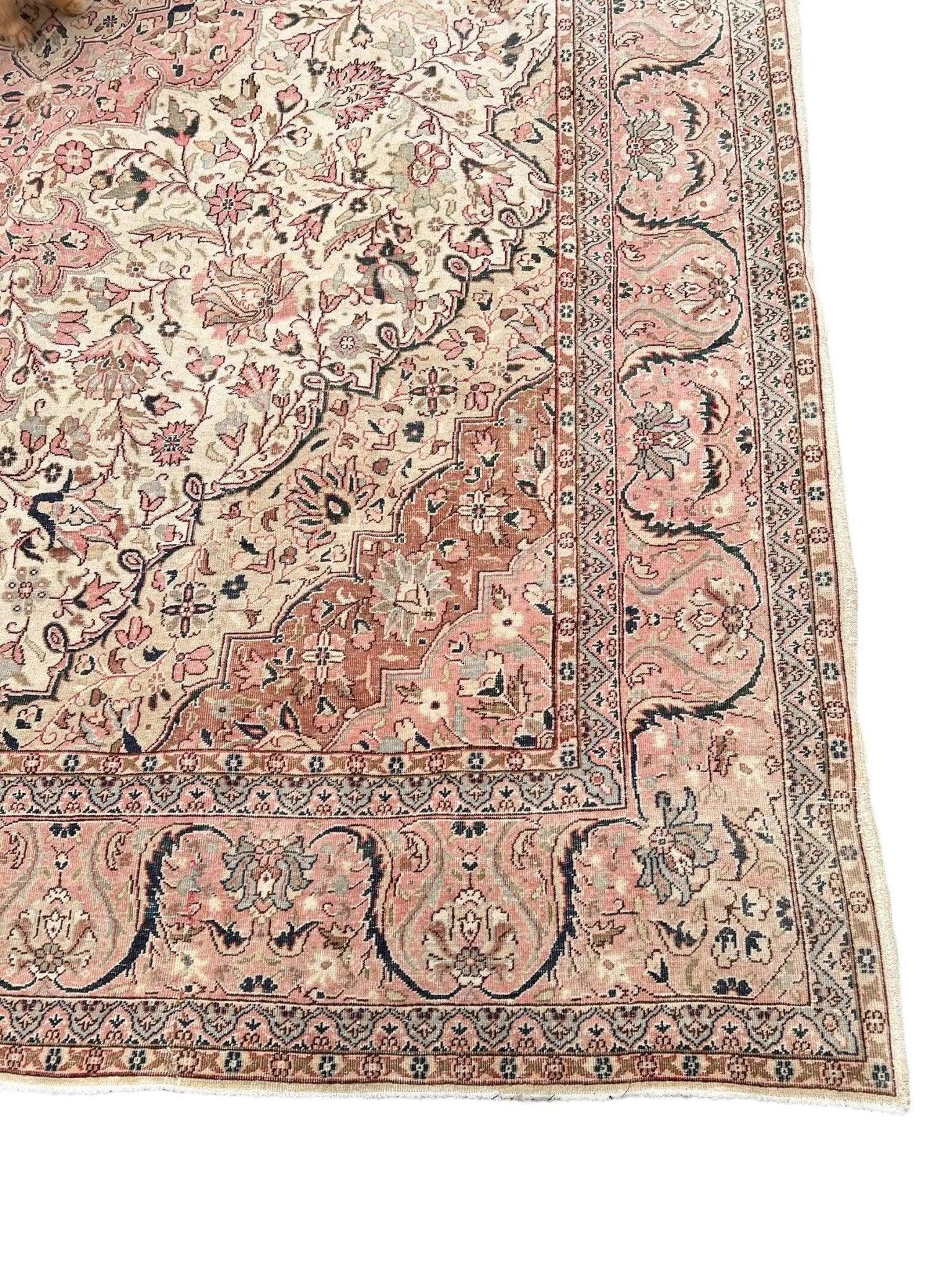 Turkish Vintage Rug - 12 x 8 Rug the Rock