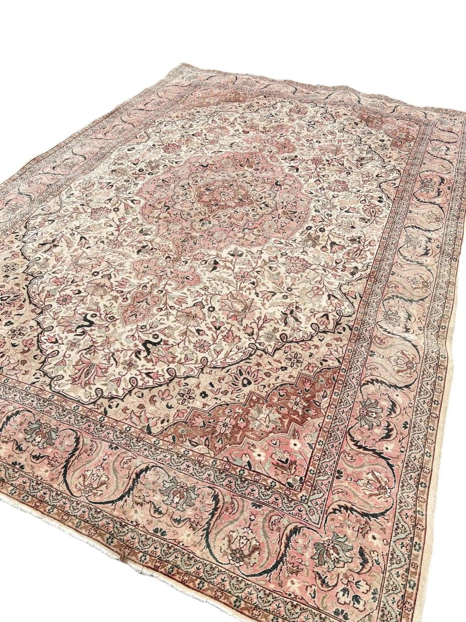 Turkish Vintage Rug - 12 x 8 Rug the Rock