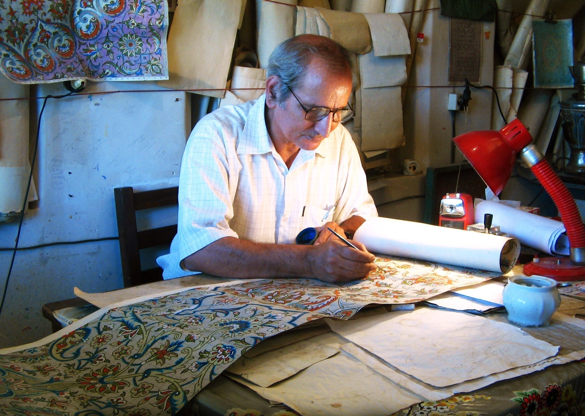 Kashan Rugs: A Living History of Persian Art, Design, and Dye Mastery - Rug the Rock