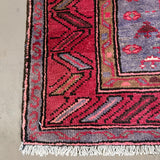 Persian Houpa Zanjan Rug, border and fringe detail, hand-knotted wool with red colouring. SKU 30175.