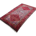 Persian Houpa Zanjan Rug, diagonal full view, hand-knotted wool with red colouring. SKU 30175.