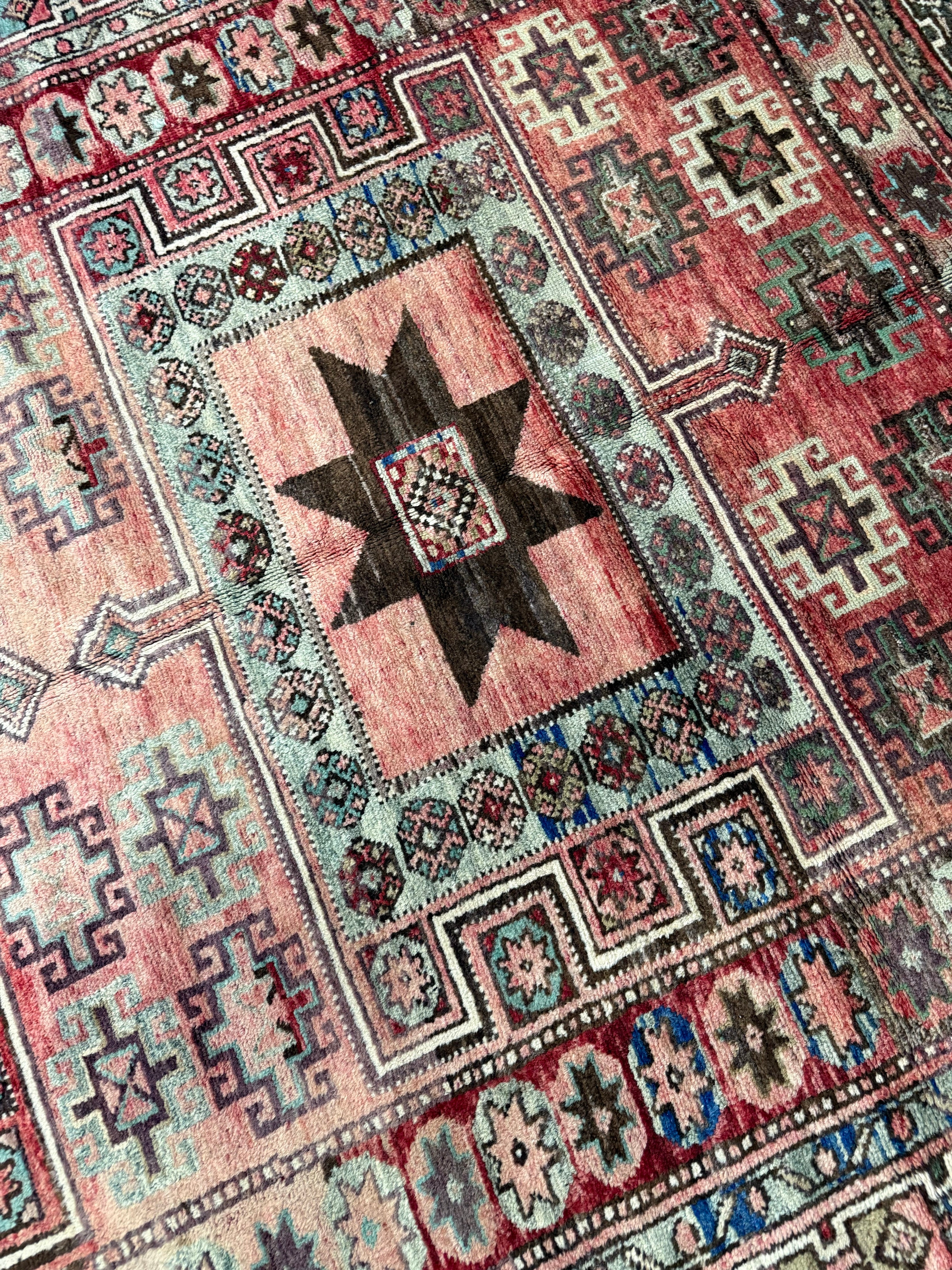Vintage Hamadan Rug. Original rug photograph; SKU 30496; source IMG_7676.