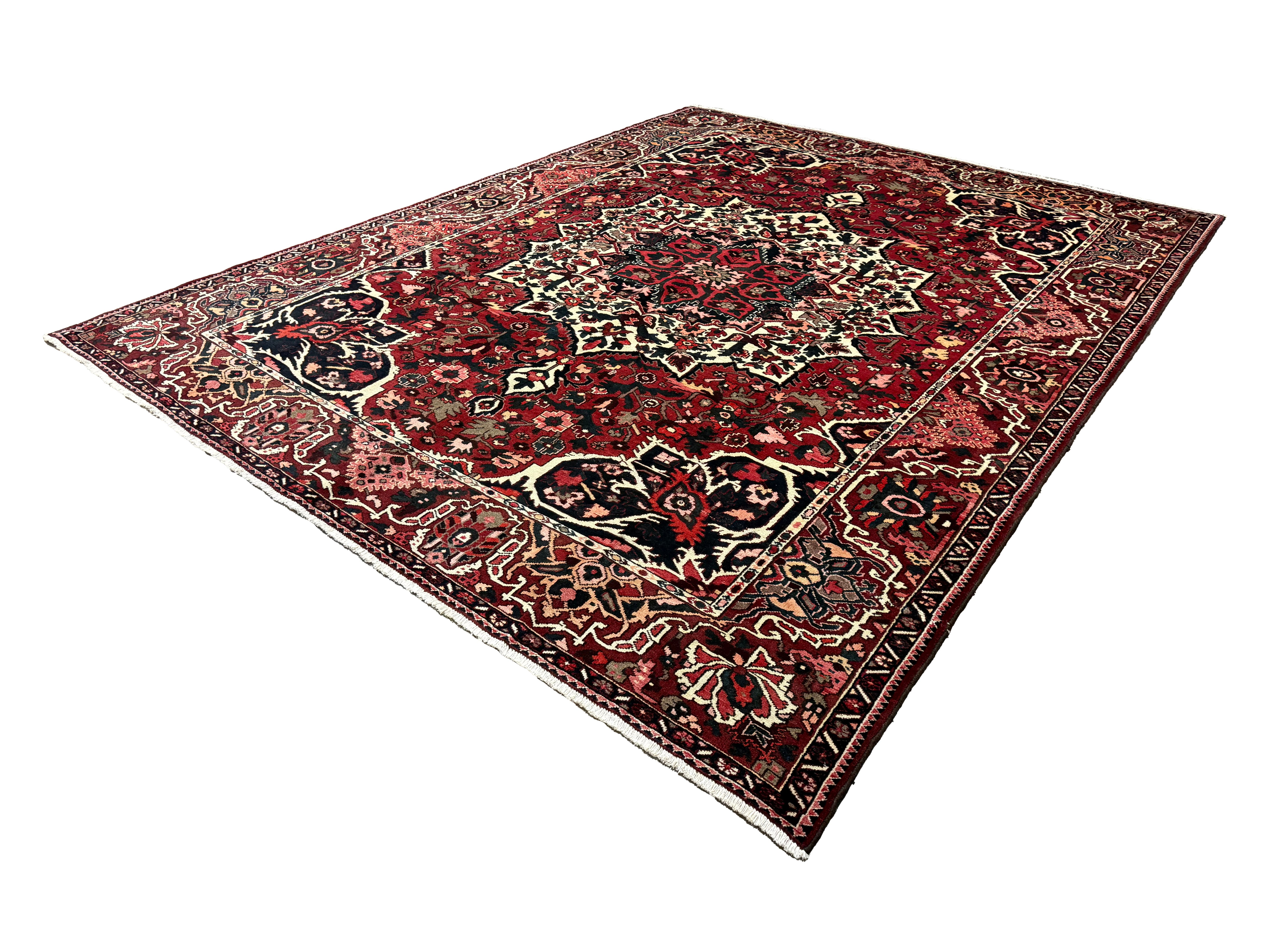 Vintage Chaleshtor Bakhtiari Wool Rug. Edited documentary rug photograph; SKU 30536; source IMG_7307.