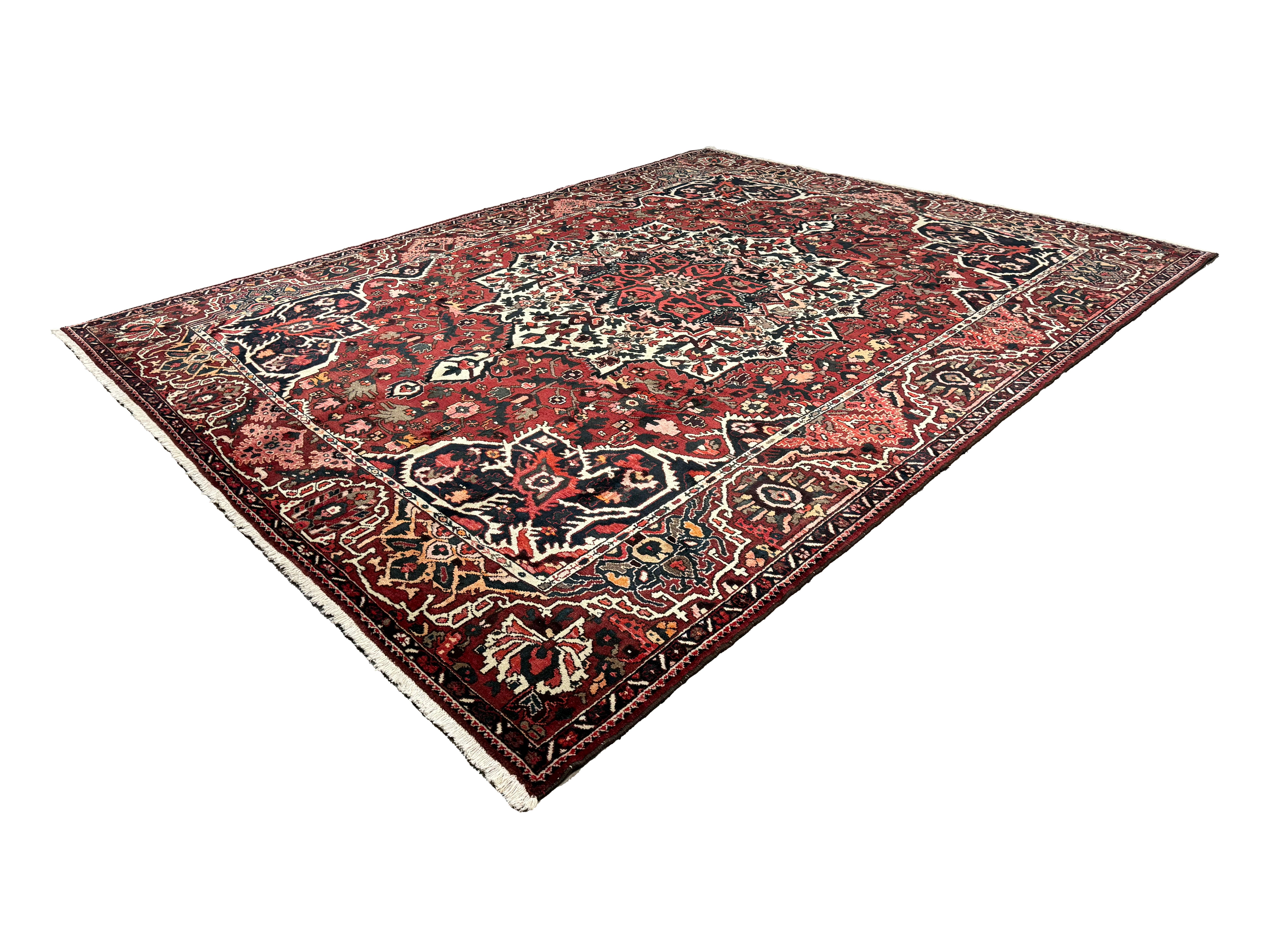 Vintage Chaleshtor Bakhtiari Wool Rug. Edited documentary rug photograph; SKU 30536; source IMG_7318.