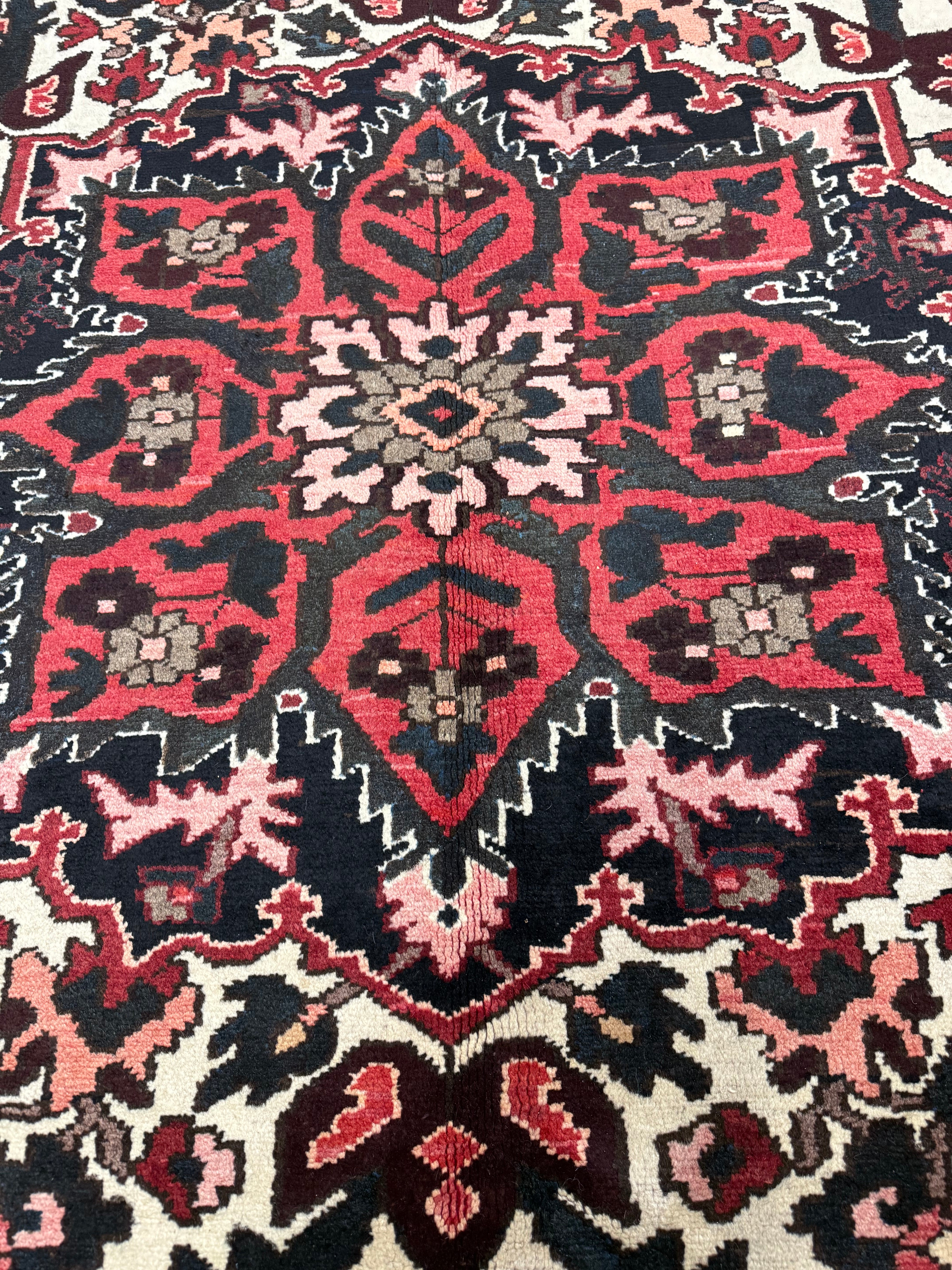 Vintage Chaleshtor Bakhtiari Wool Rug. Original rug photograph; SKU 30536; source IMG_7320.