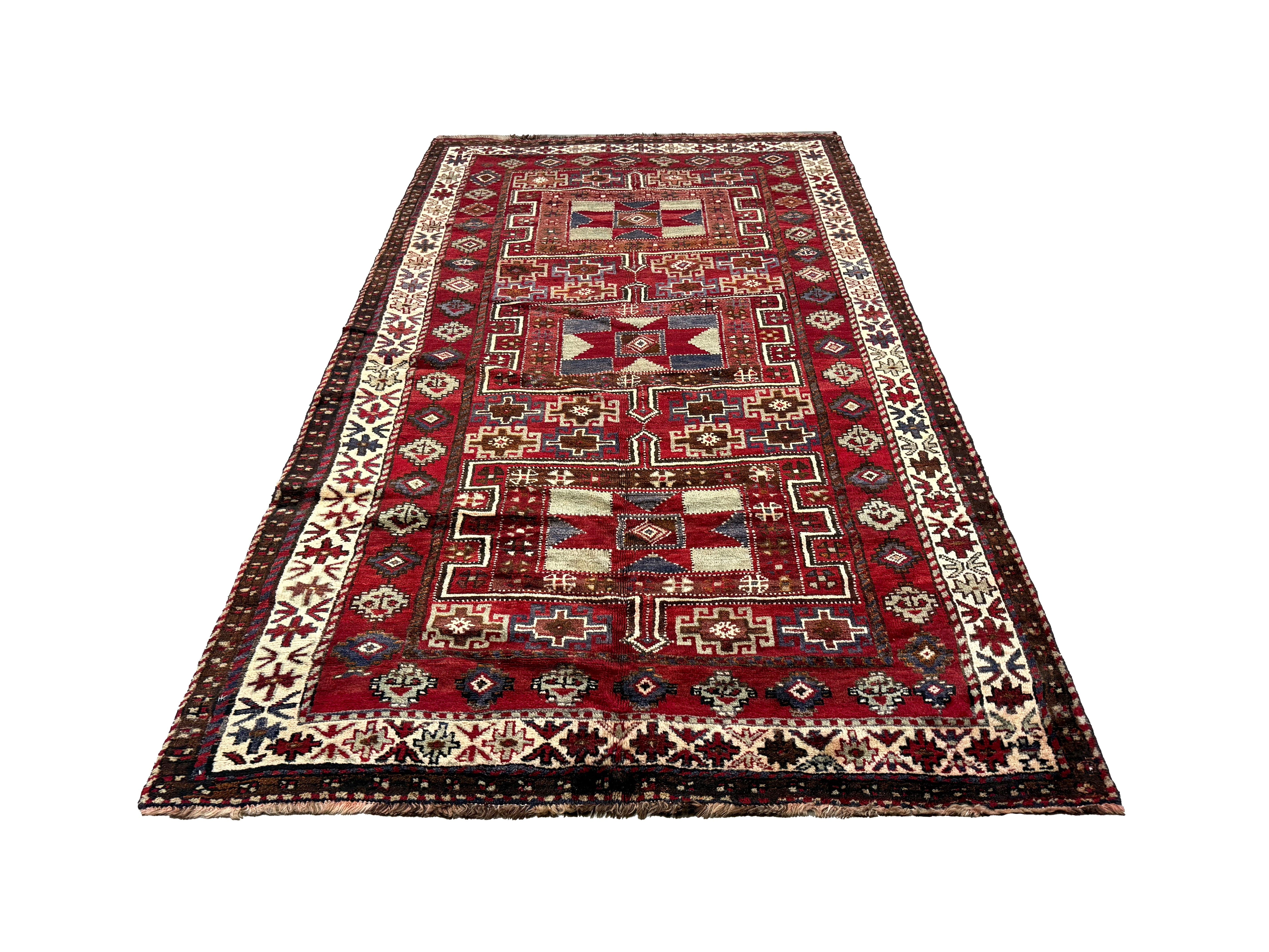 Persian Quchan Kurdish Rug, lengthwise view, hand-knotted wool with red colouring. SKU 30811.
