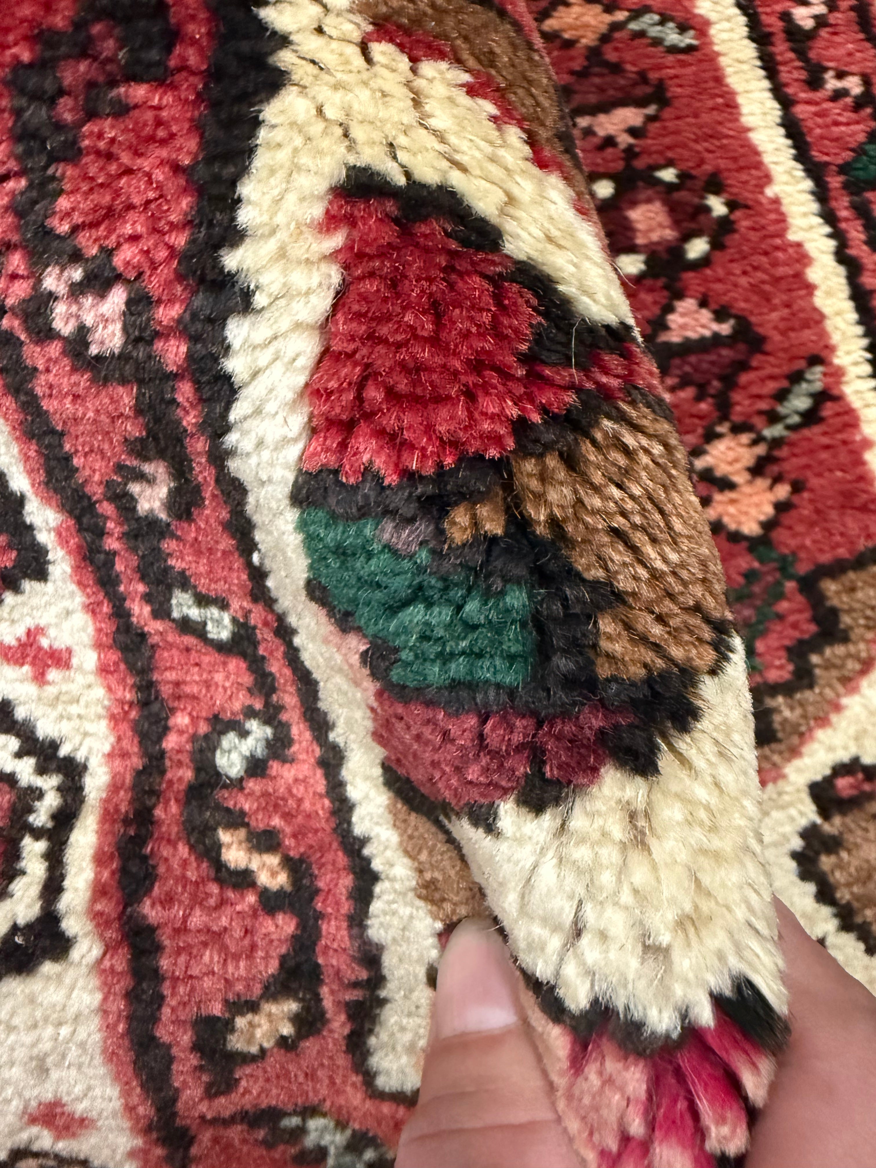 Vintage Hosseinabad Wool Runner | 2'5" × 12'6". Original rug photograph; SKU EE 1.0067; source undefined.