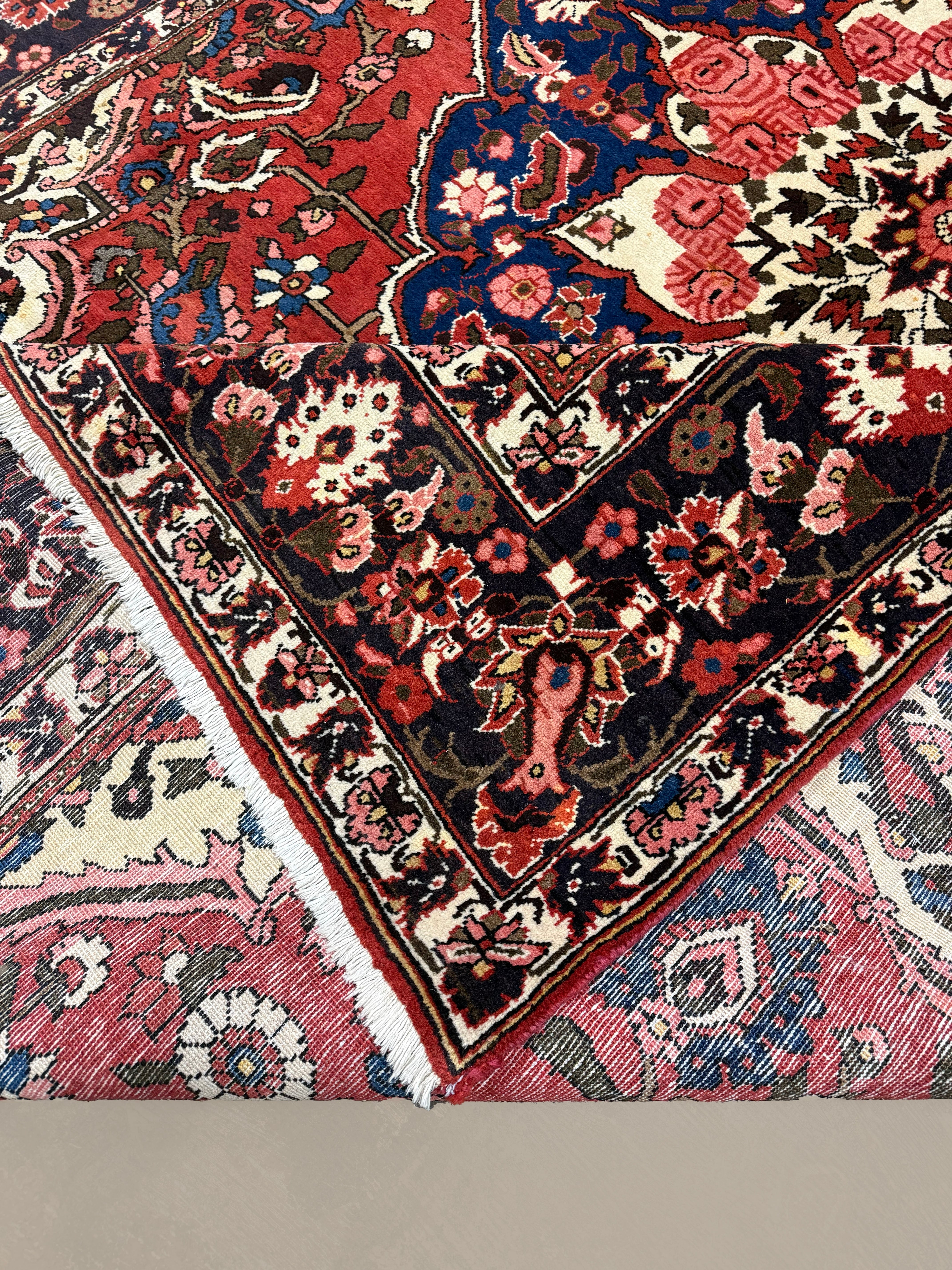 Vintage Chaleshtor Bakhtiari Wool Rug. Edited documentary rug photograph; SKU EE 1.1547; source IMG_7294.