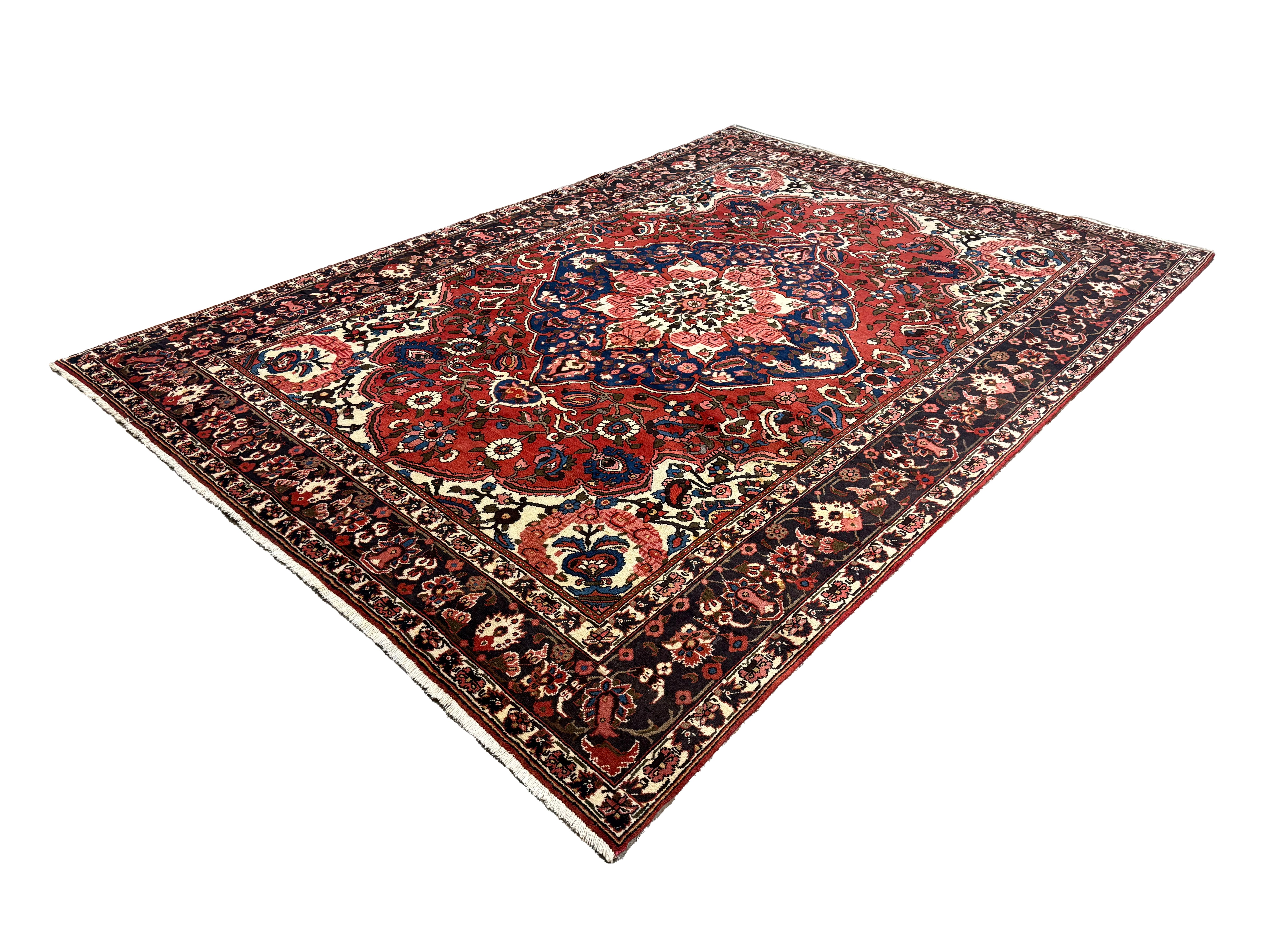 Vintage Chaleshtor Bakhtiari Wool Rug. Edited documentary rug photograph; SKU EE 1.1547; source IMG_7301.