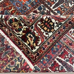 Vintage Shalamzar Bakhtiari Wool Rug. Edited documentary rug photograph; SKU EE 32215; source IMG_7434.