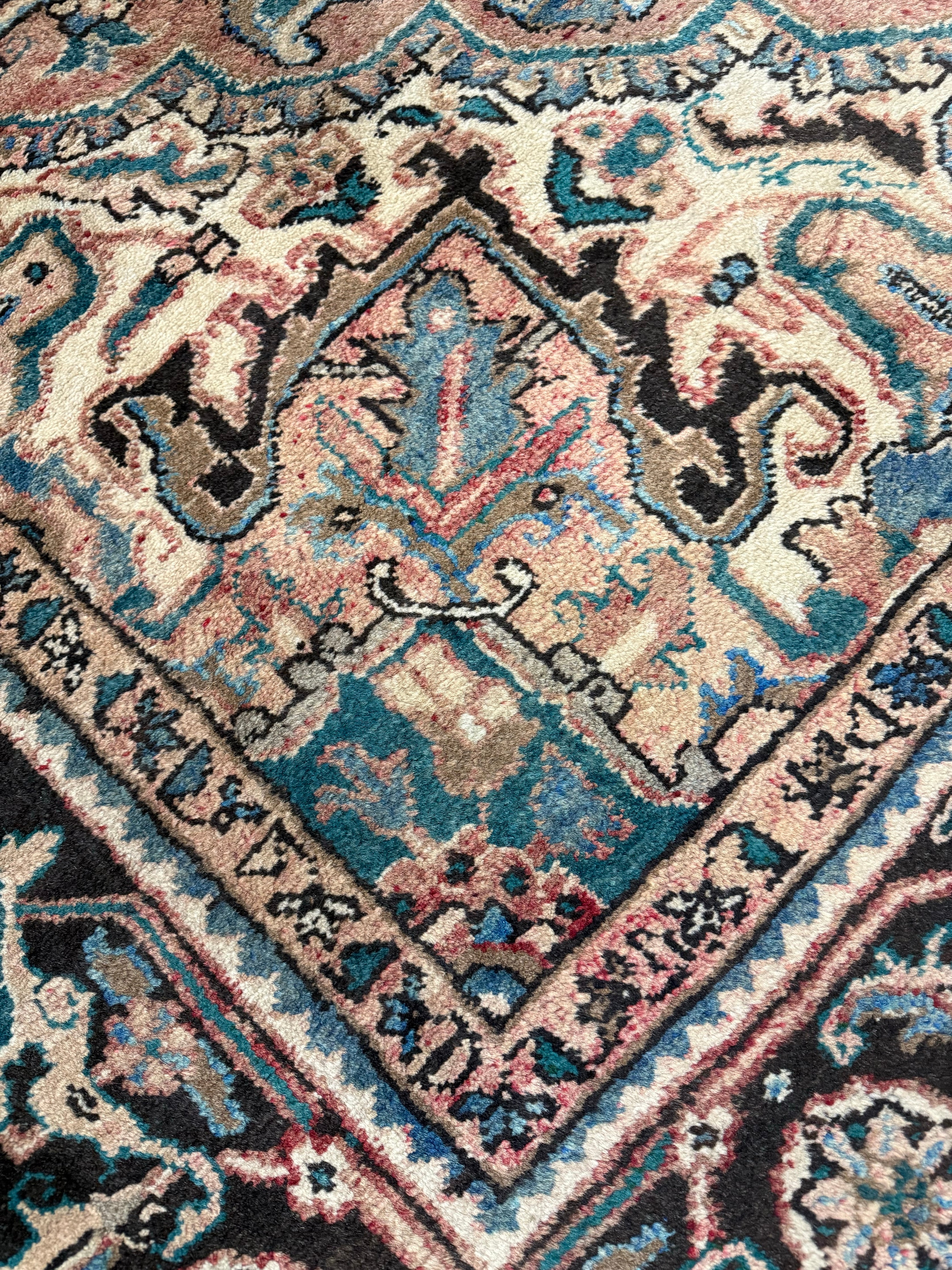 Vintage Sharabian Rug. Original rug photograph; SKU NH144817; source IMG_7998.