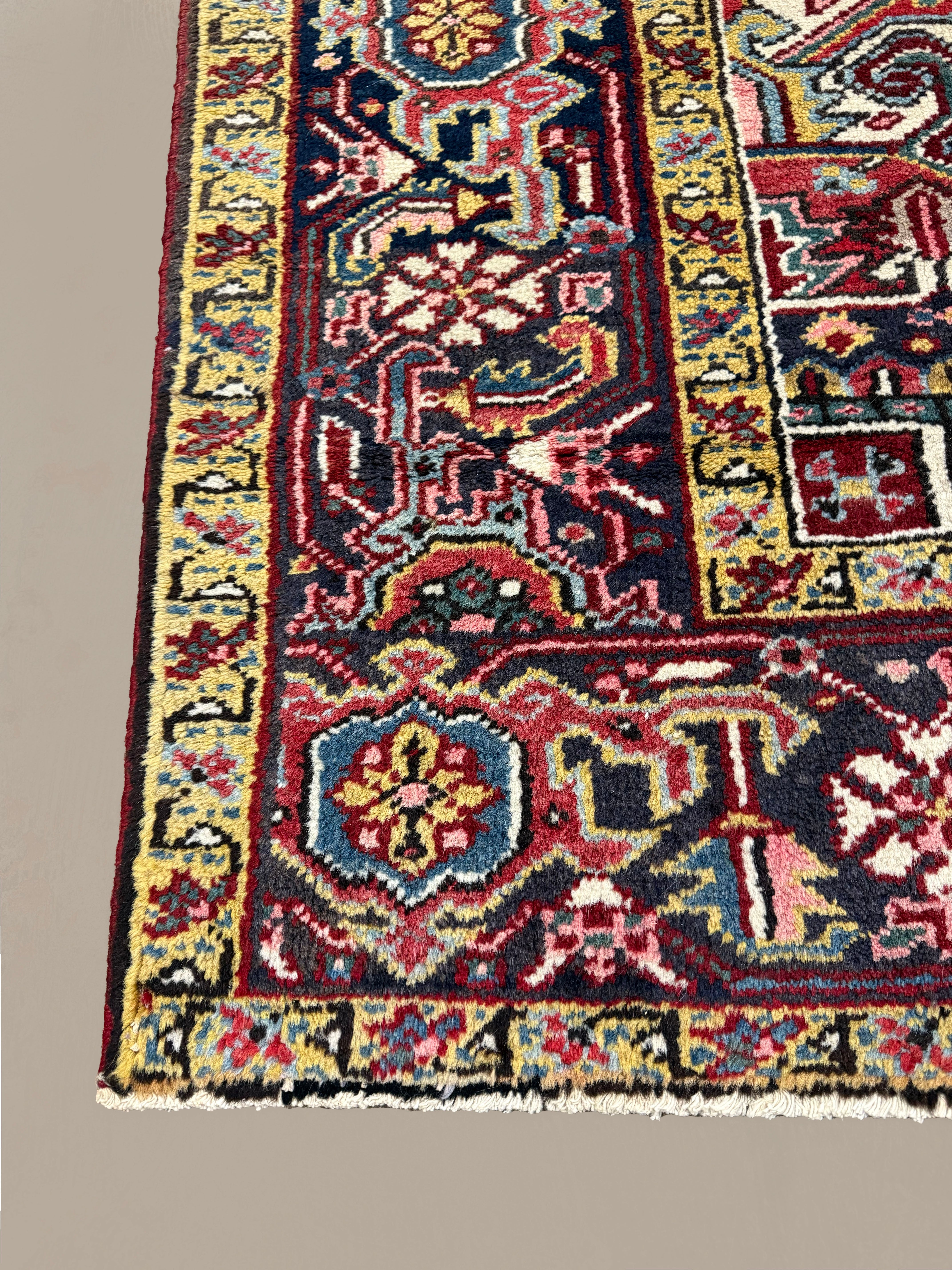 Vintage Bakhshayesh Rug, corner, border and fringe detail, hand-knotted wool pile. SKU NH 142844.
