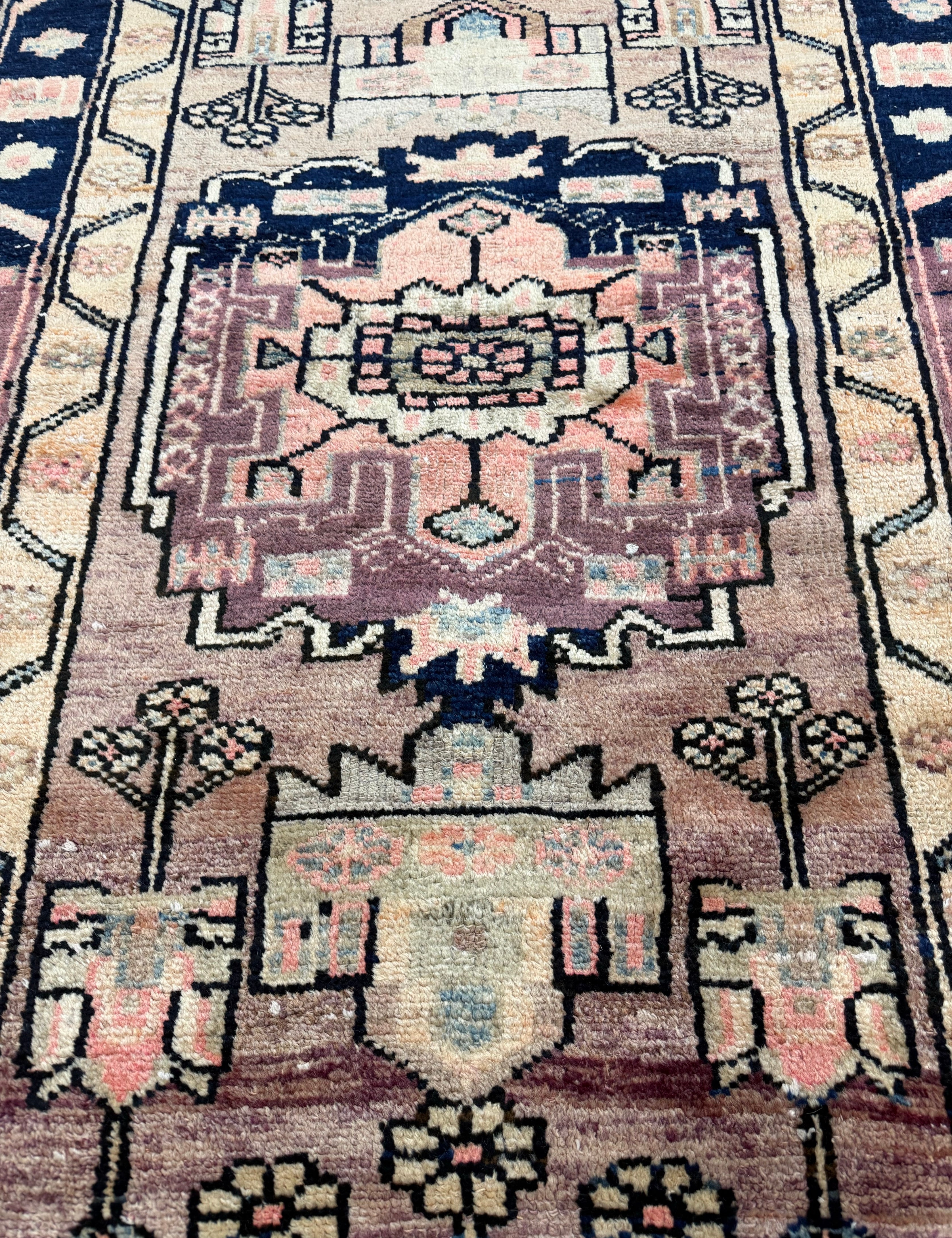 Persian Mianeh Rug. Original rug photograph; SKU PP105782; source IMG_7016.