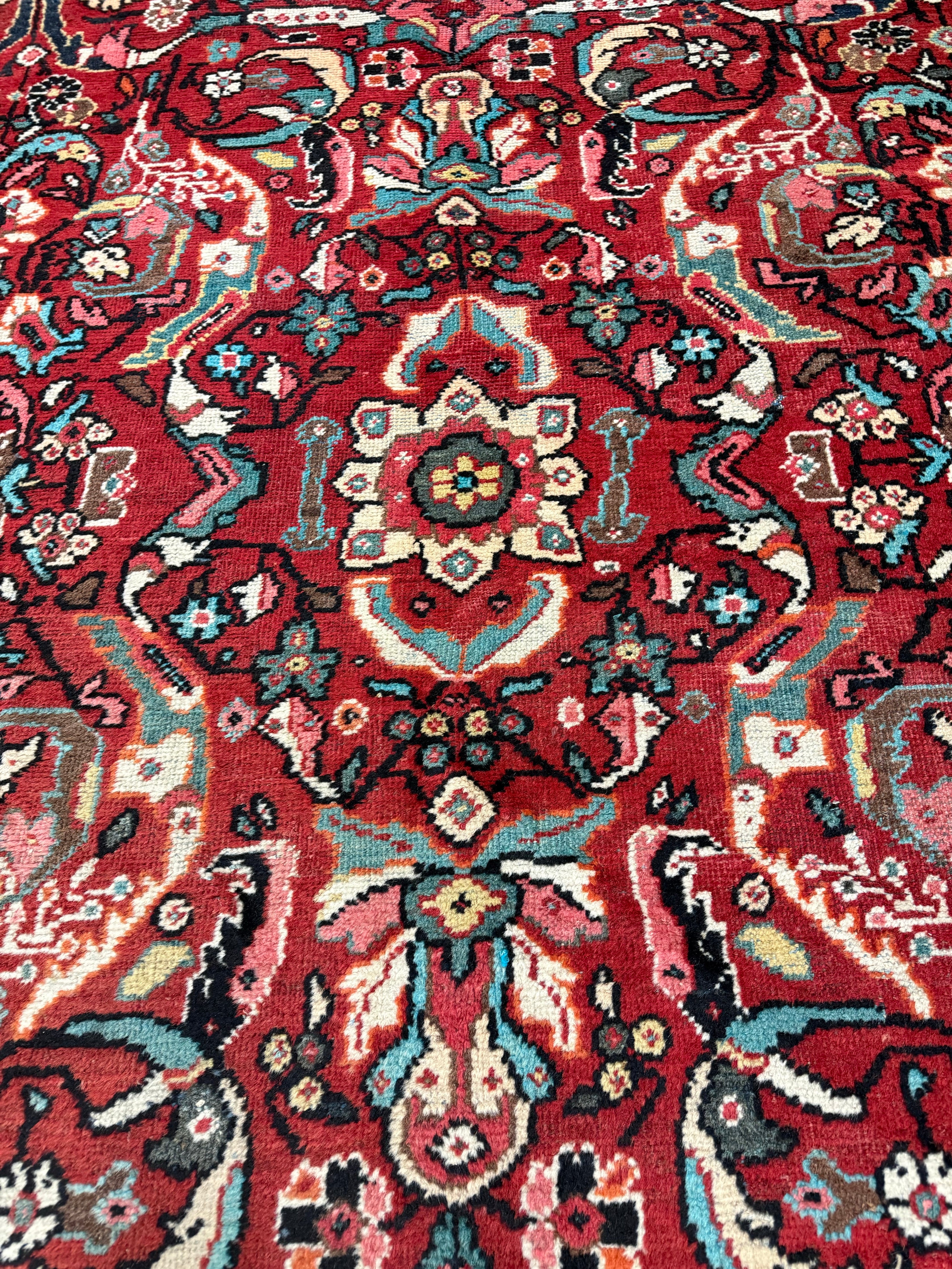 Vintage Meshkabad Rug. Original rug photograph; SKU PP108513; source IMG_7964.