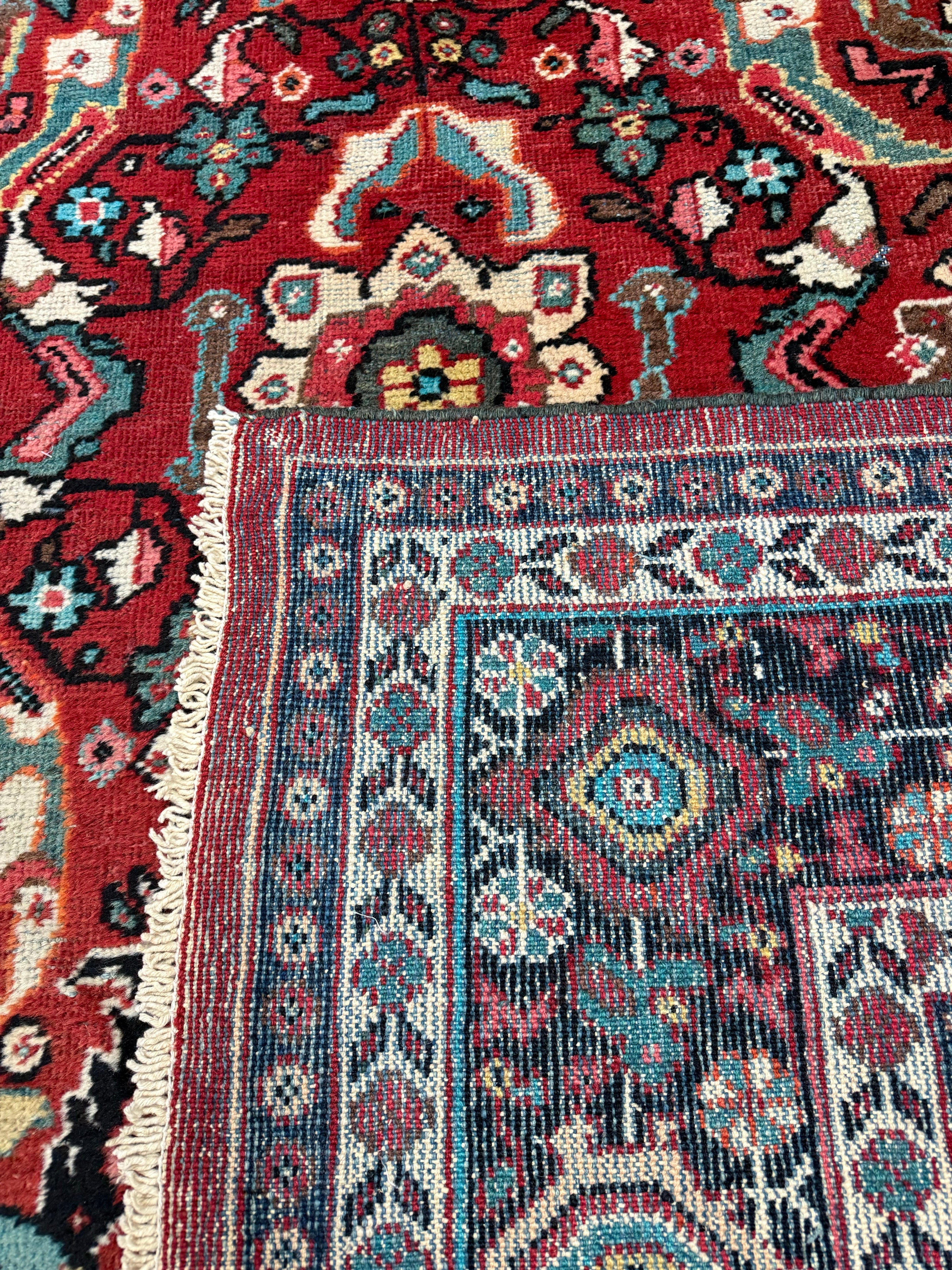 Vintage Meshkabad Rug. Original rug photograph; SKU PP108513; source IMG_7967.