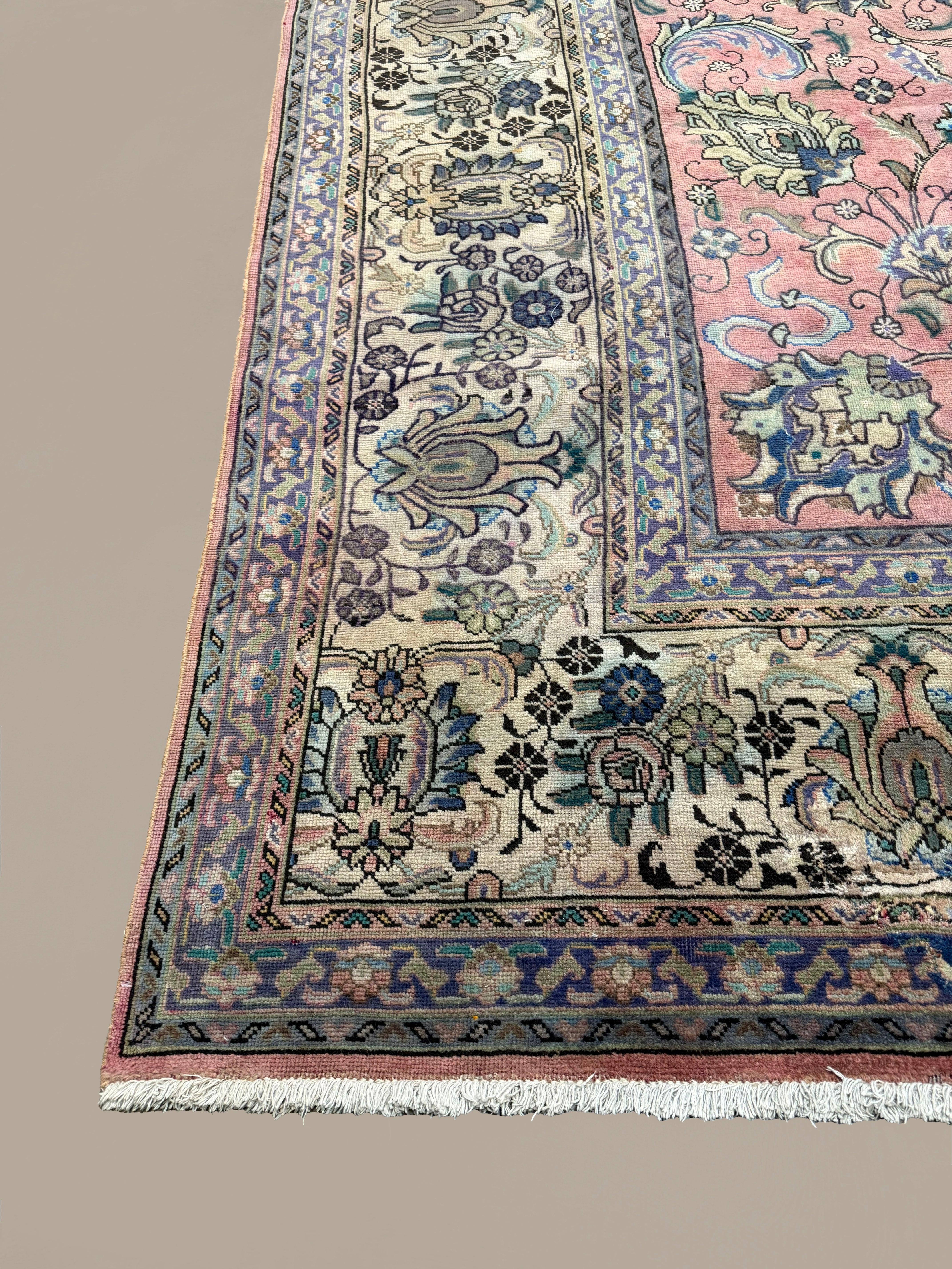 Vintage Marand Tabriz Rug, close-up of the patterned corner and edge, hand-knotted wool pile. SKU PP 107947.