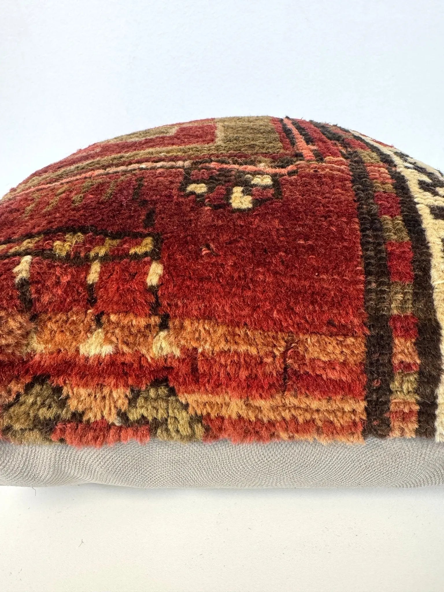 Pillow No. 031 | 16" x 16" Rug the Rock