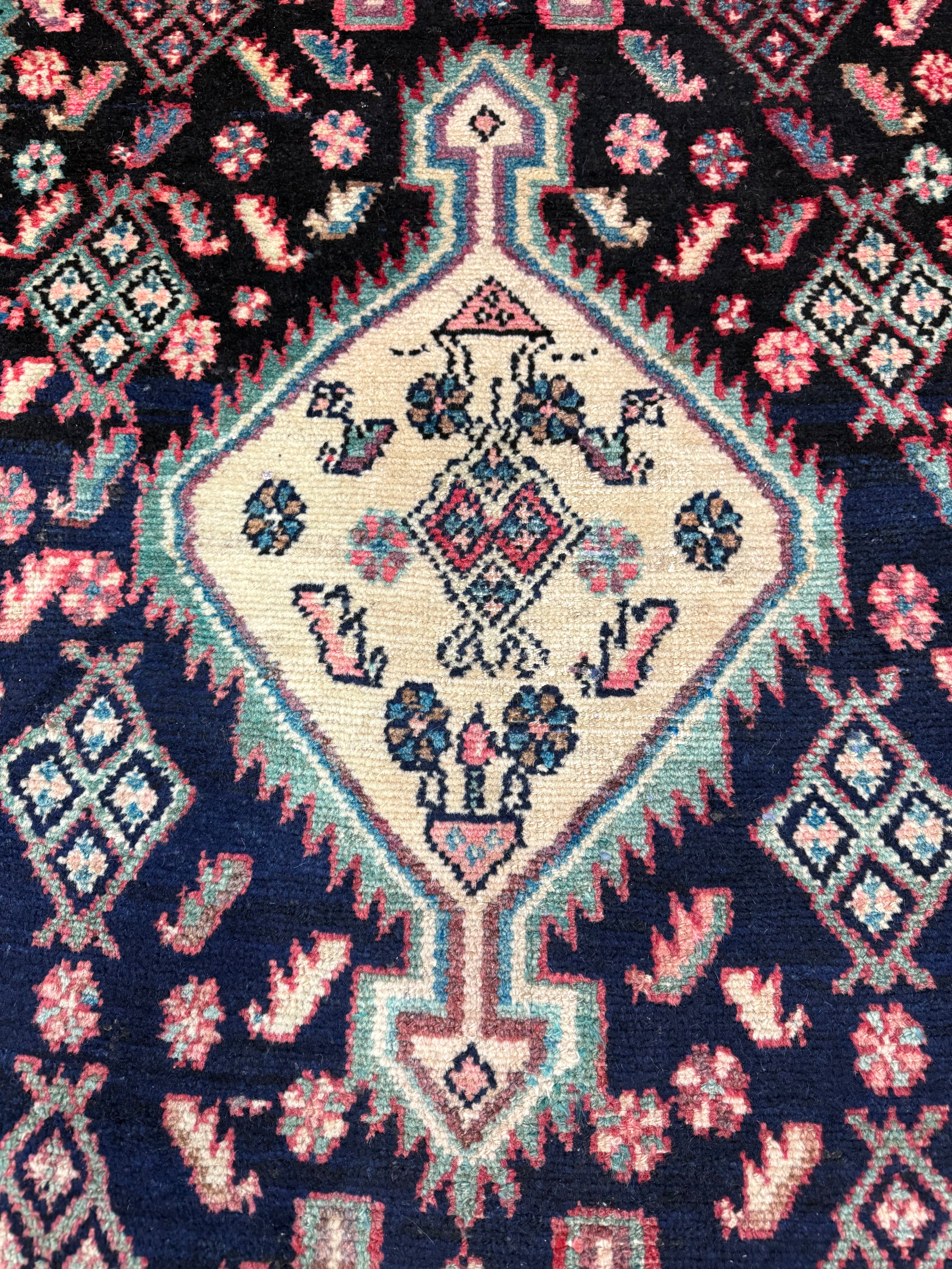Vintage Kabudarahang Wool Runner. Original rug photograph; SKU RR 30520; source IMG_7581.
