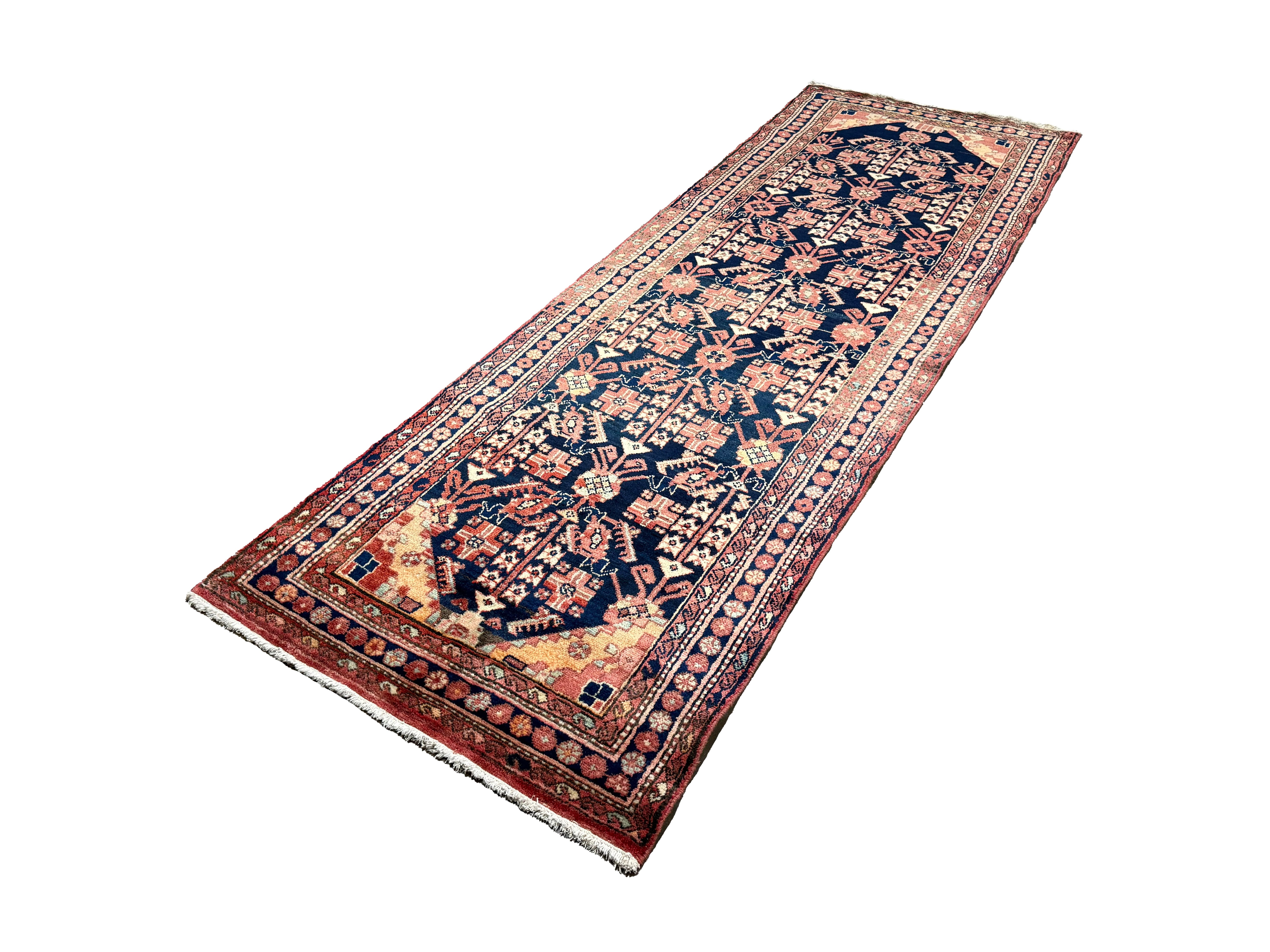 Vintage Dargazin Hamadan Wool Runner. Edited documentary rug photograph; SKU RR 30725; source IMG_7398.