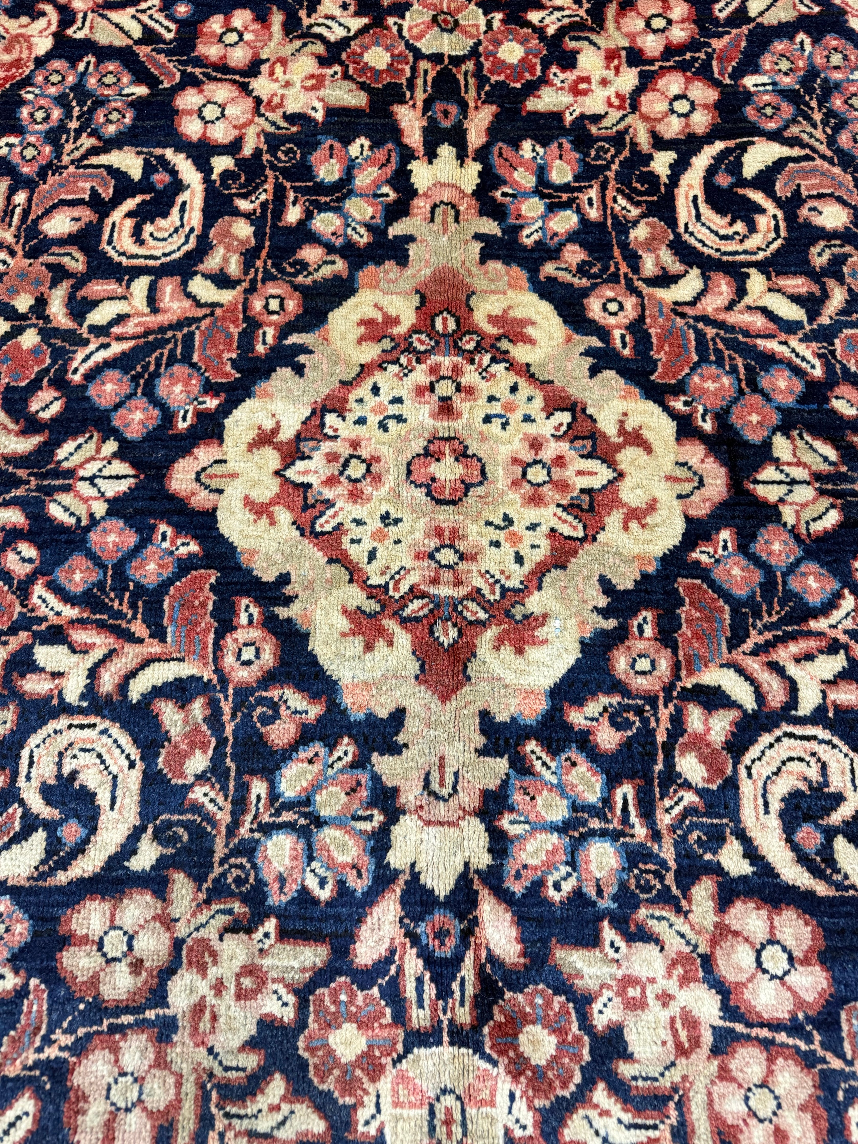 Vintage Mahallat Rug. Original rug photograph; SKU RR30875; source IMG_7761.