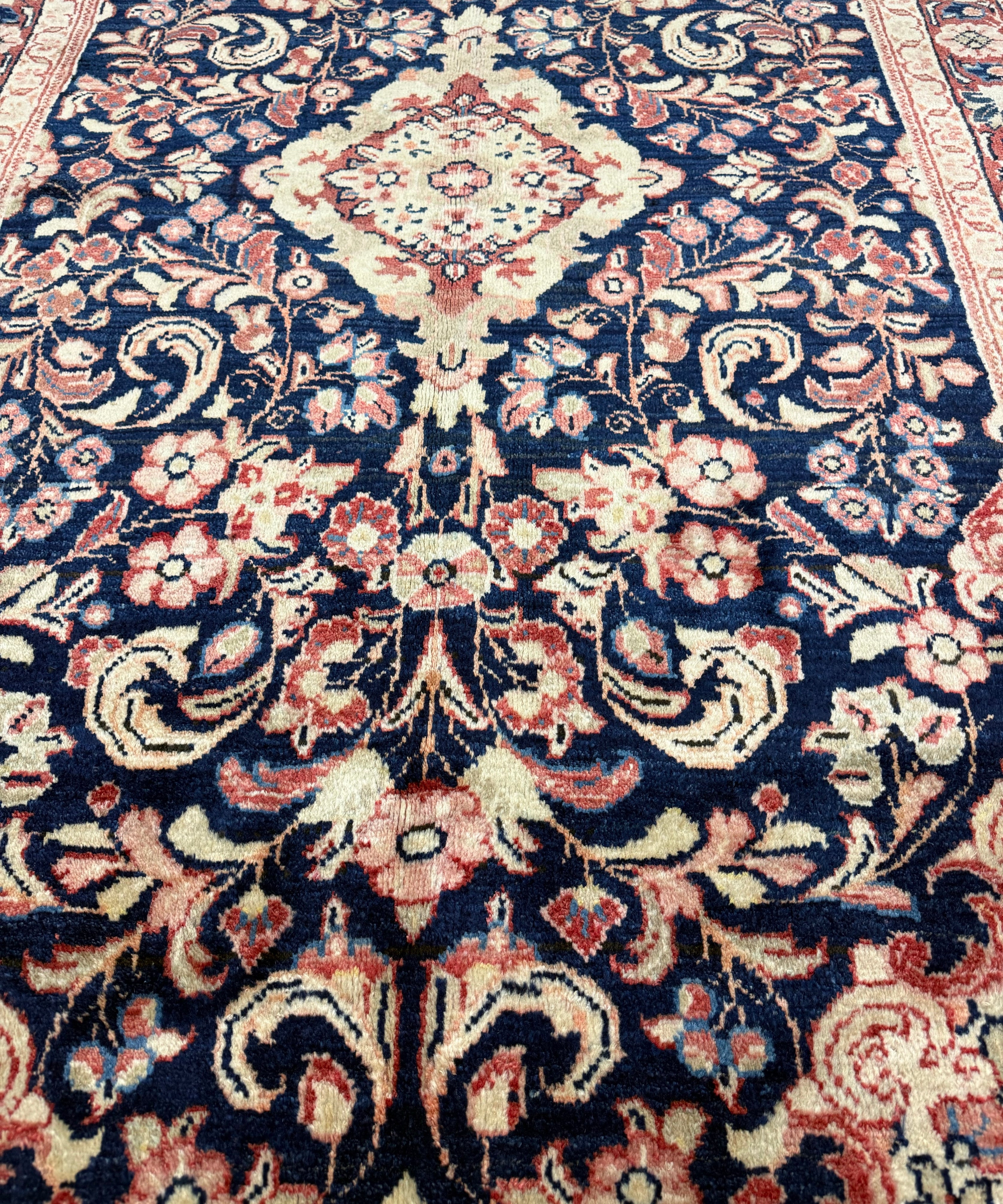 Vintage Mahallat Rug. Original rug photograph; SKU RR30875; source IMG_7770.