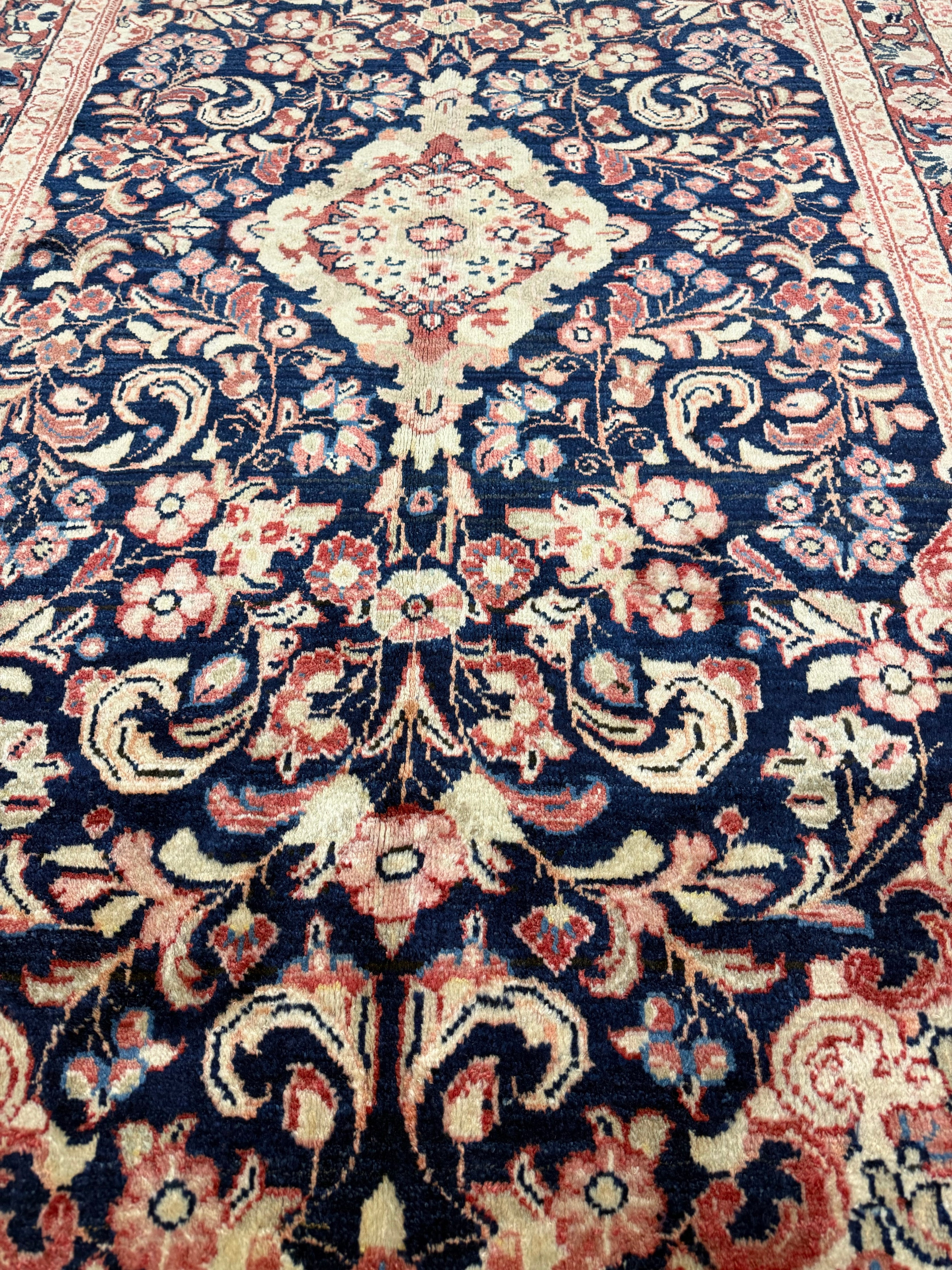 Vintage Mahallat Rug. Original rug photograph; SKU RR30875; source IMG_7770.