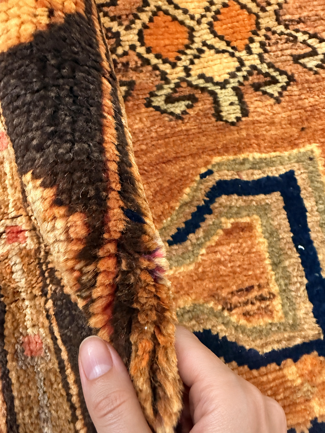Vintage Luri Rug — Three Angular Medallions on Warm Orange. Rug pile and texture detail; SKU RR 32364; source IMG_6954.
