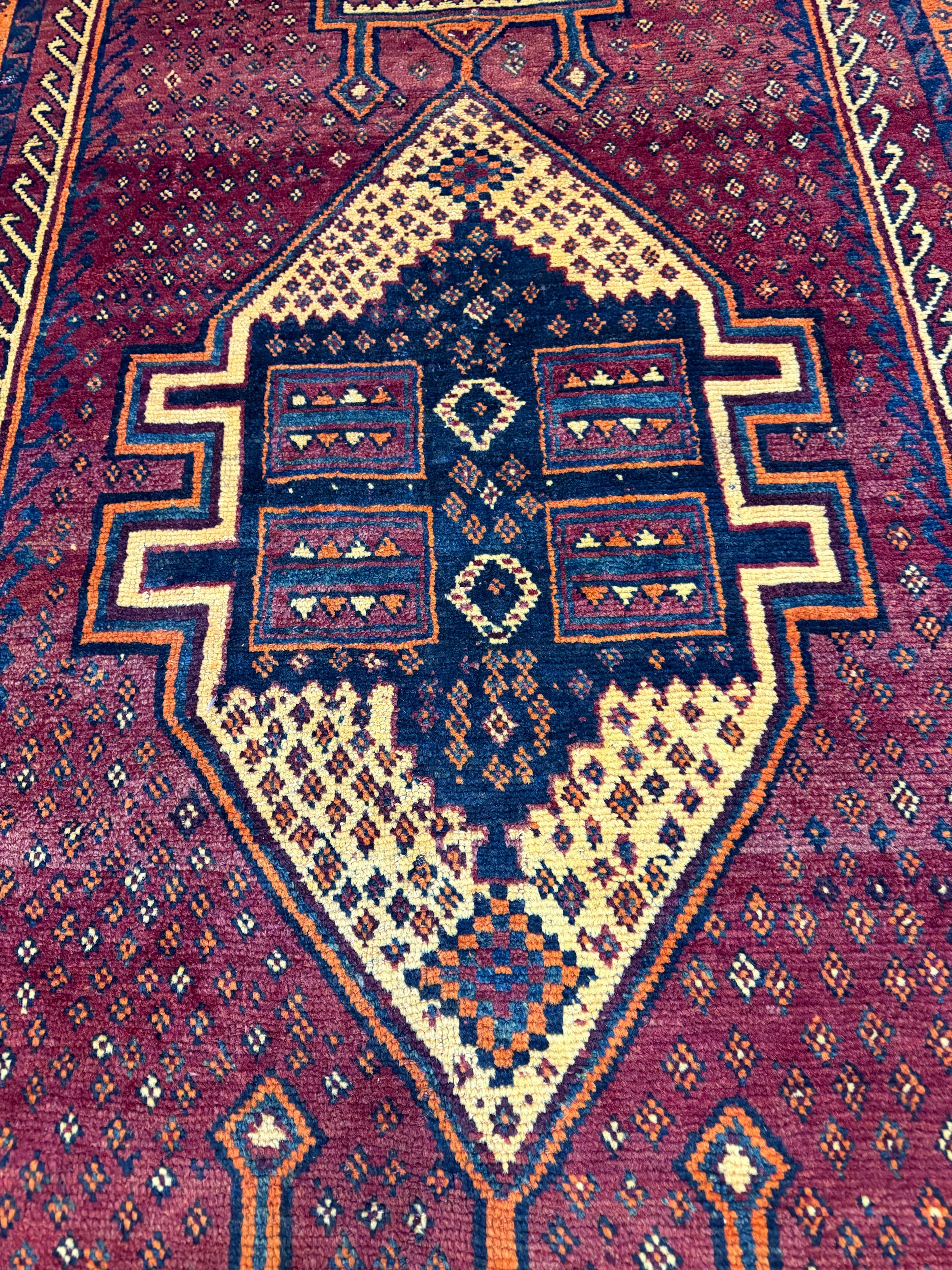 Vintage Fars Luri Rug — Dark Central Medallion on Red. Original rug photograph; SKU RR32531; source IMG_6913.