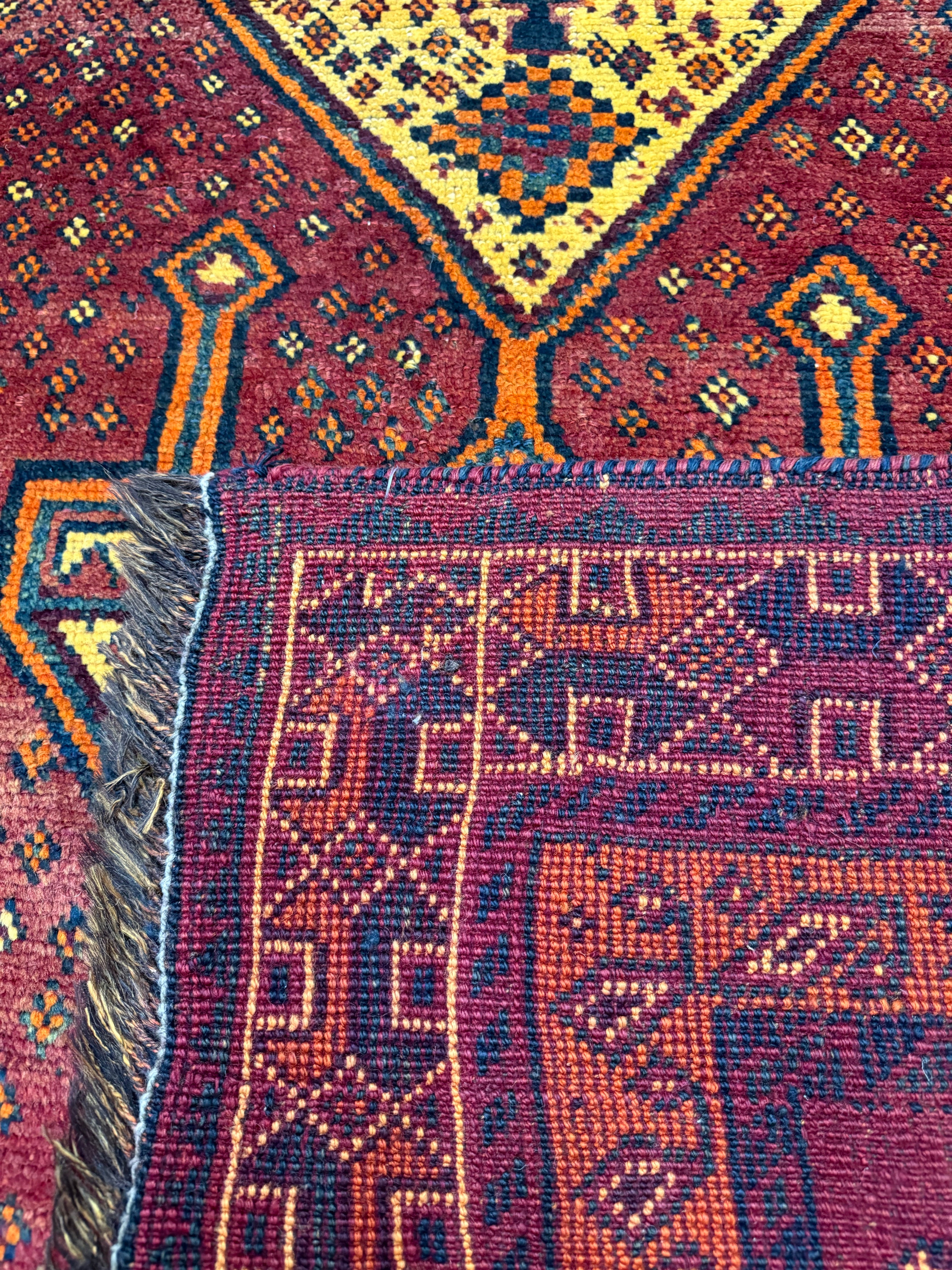 Vintage Fars Luri Rug — Dark Central Medallion on Red. Original rug photograph; SKU RR32531; source IMG_6926.