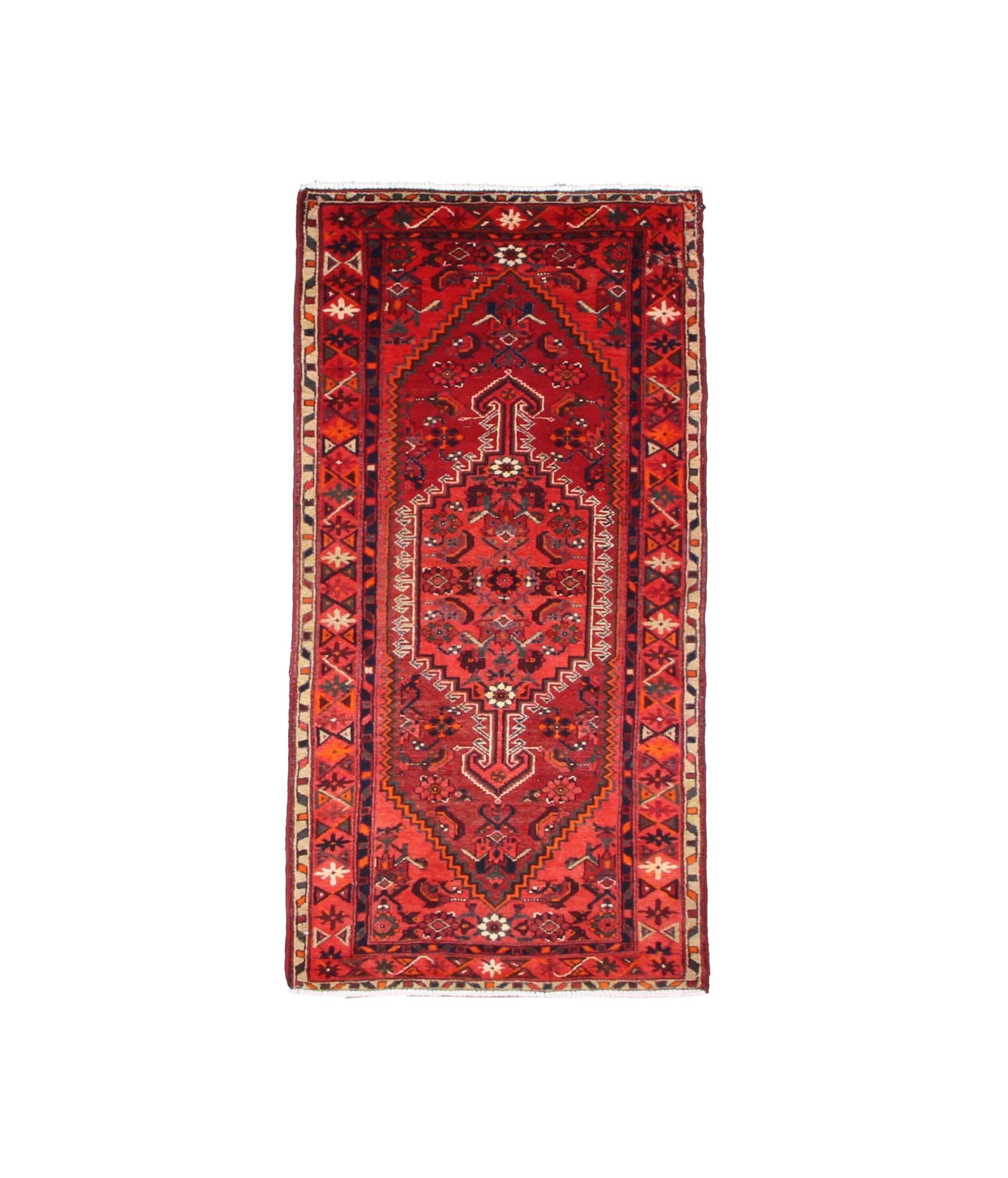 Vintage Zarrin Gol Zanjan Wool Rug, full rug view. Original catalog photograph; SKU RR 32889.