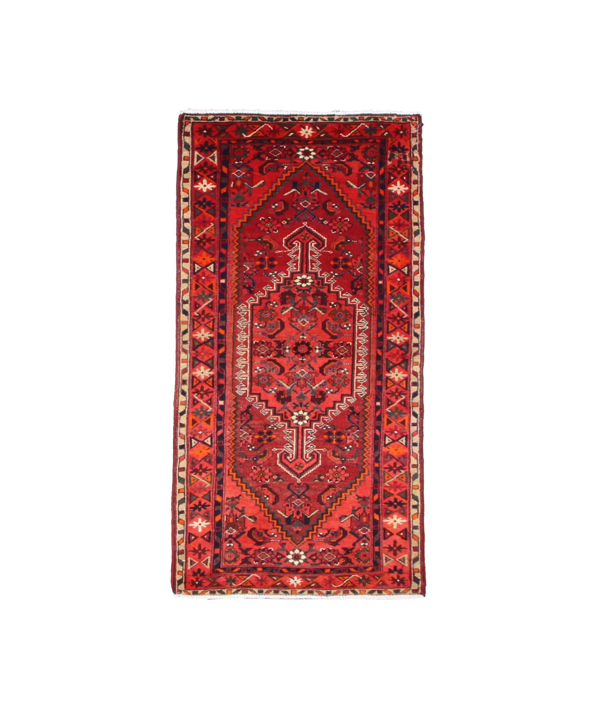 Vintage Zarrin Gol Zanjan Wool Rug, full rug view. Original catalog photograph; SKU RR 32889.