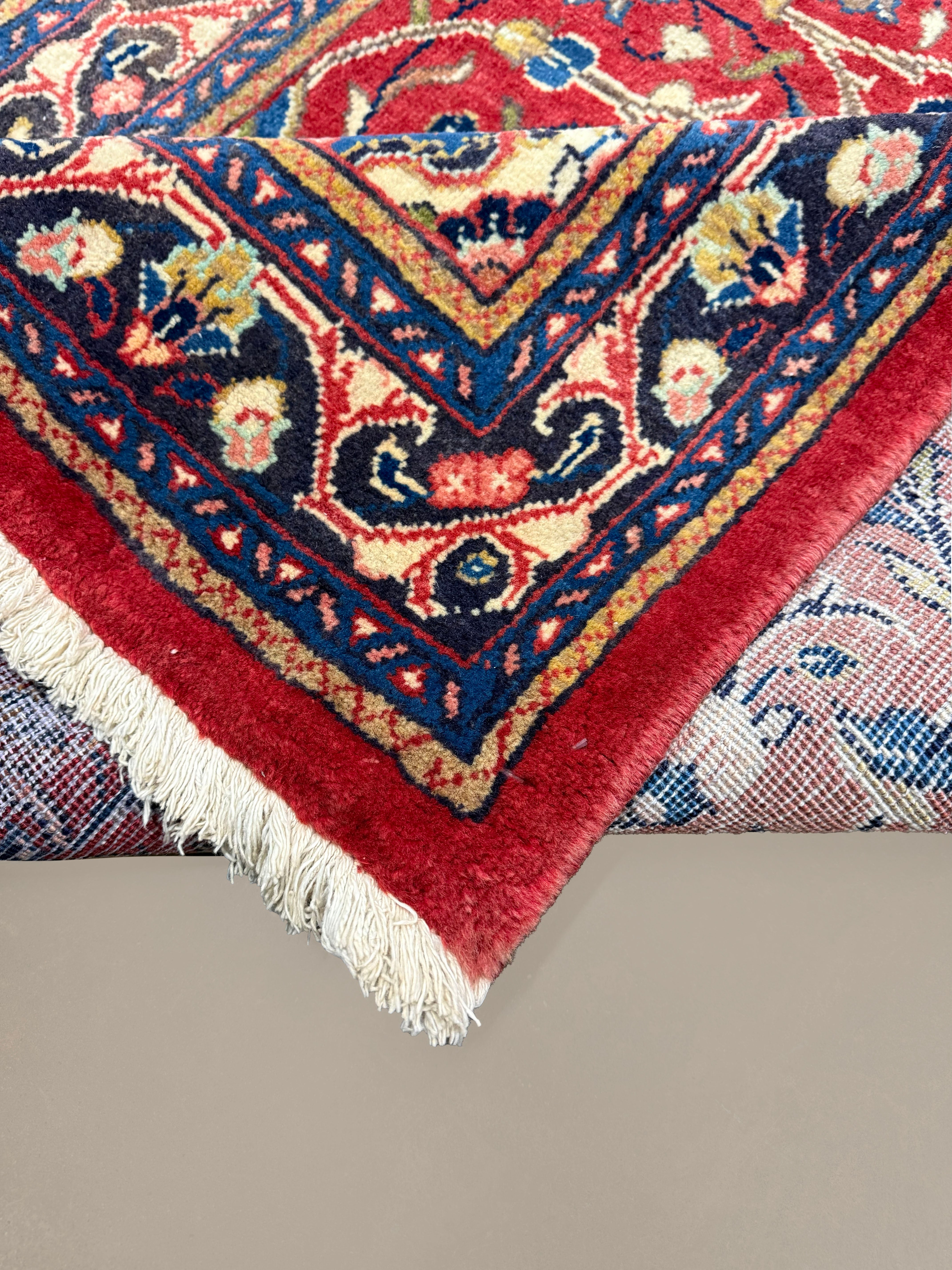 Persian Arak Runner, corner and fringe detail, hand-knotted wool pile. SKU RR 30674.