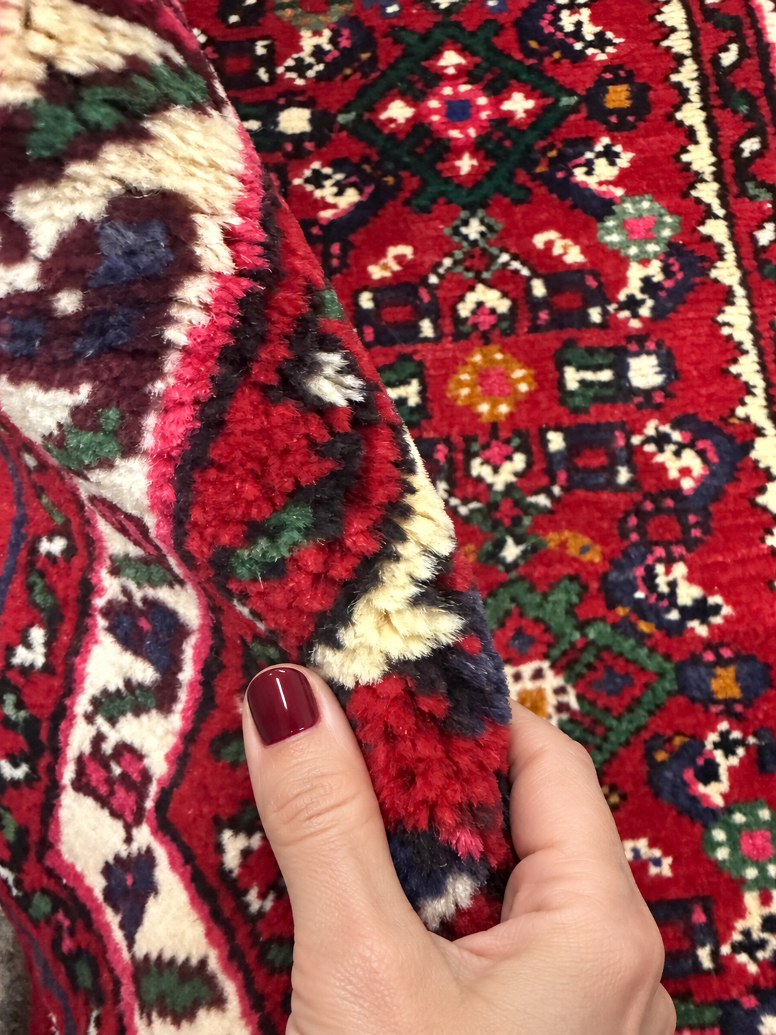 Persian Hosseinabad Hamadan Runner. Original rug photograph; SKU RR32337; source IMG_7097.
