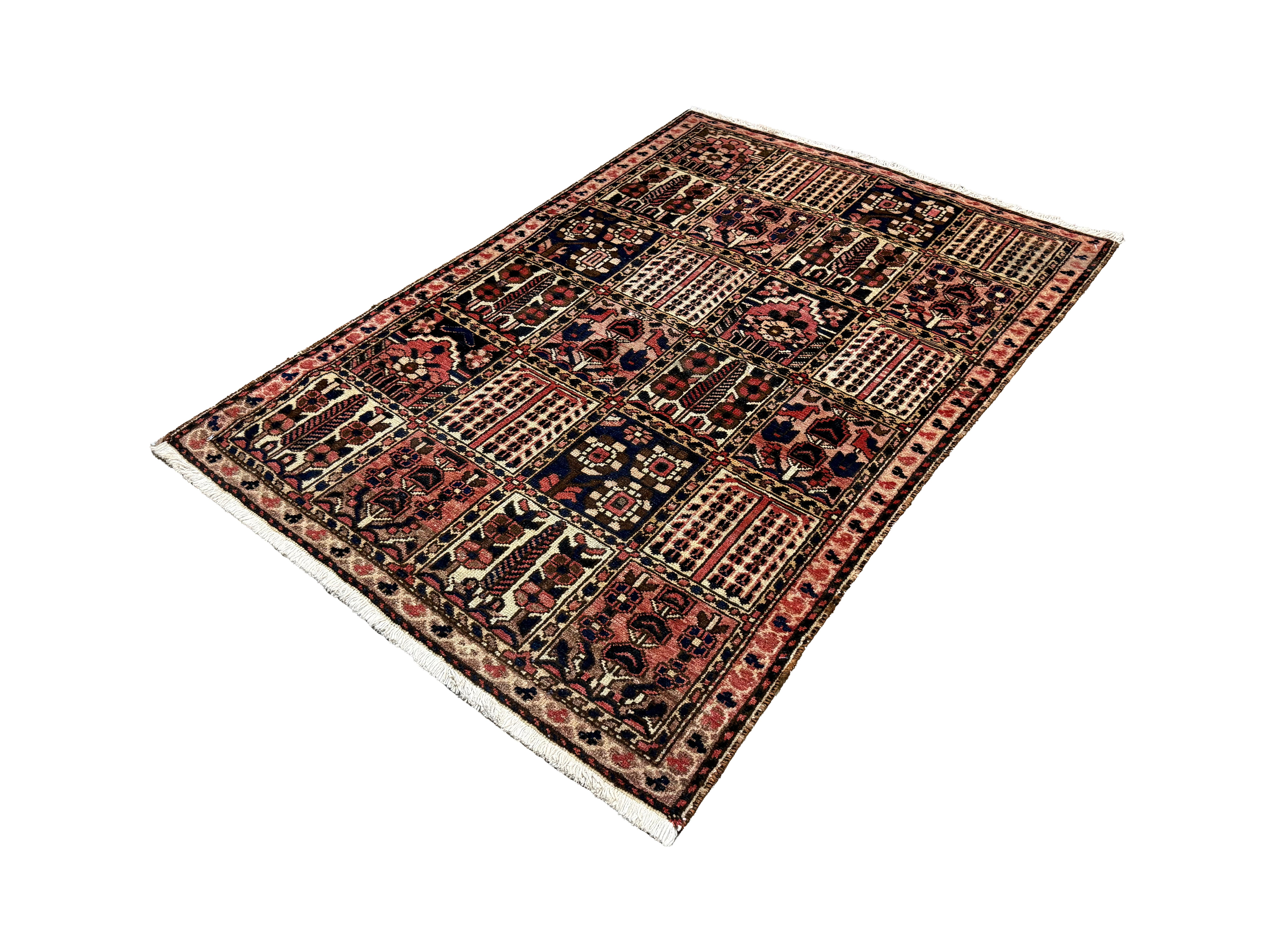 Persian Shalamzar Bakhtiari Rug, diagonal full view, hand-knotted wool with red colouring. SKU RR 32416.