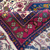 Vintage Sirjan Luri Afshar Rug, rug corner and border detail, hand-knotted wool pile. SKU RR 32447.