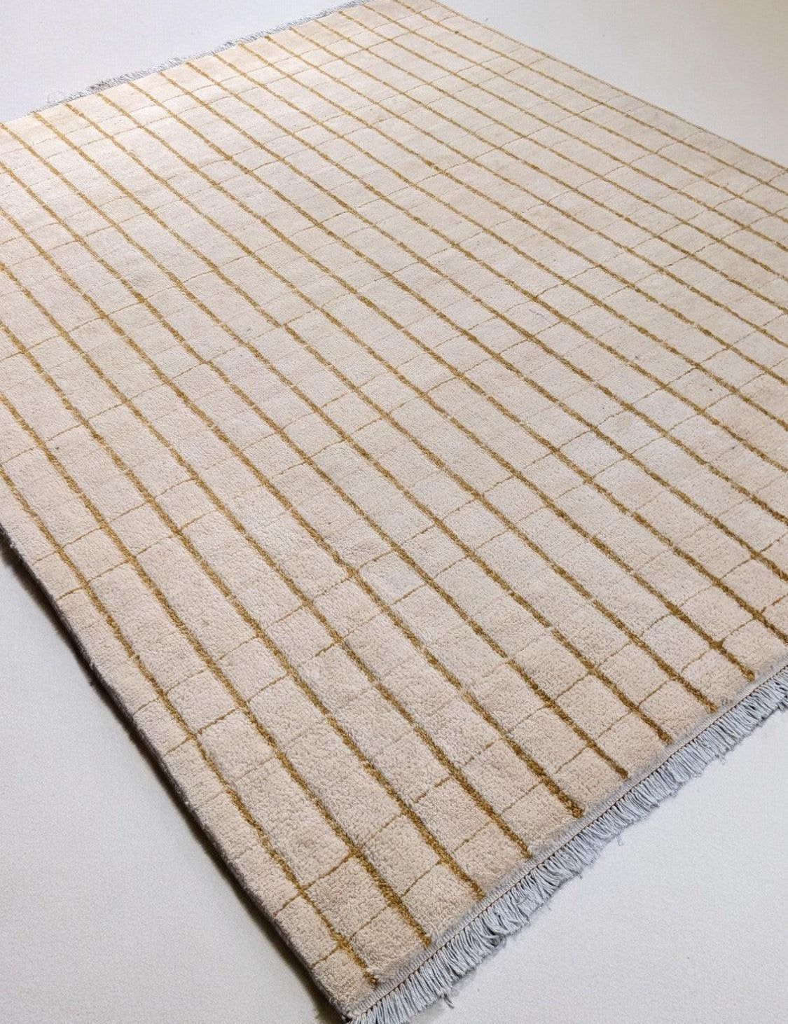 Hand-Knotted Wool-Blend Rug — Fine Beige Grid on Off-White | 8'2" × 9'11"