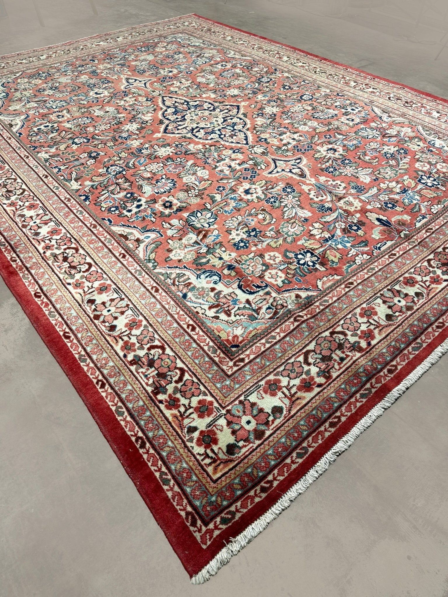 Mahal Rug — Terracotta & Ivory Medallion | 10'6" × 13'5" - Rug the Rock - availableHand-knottedMahal