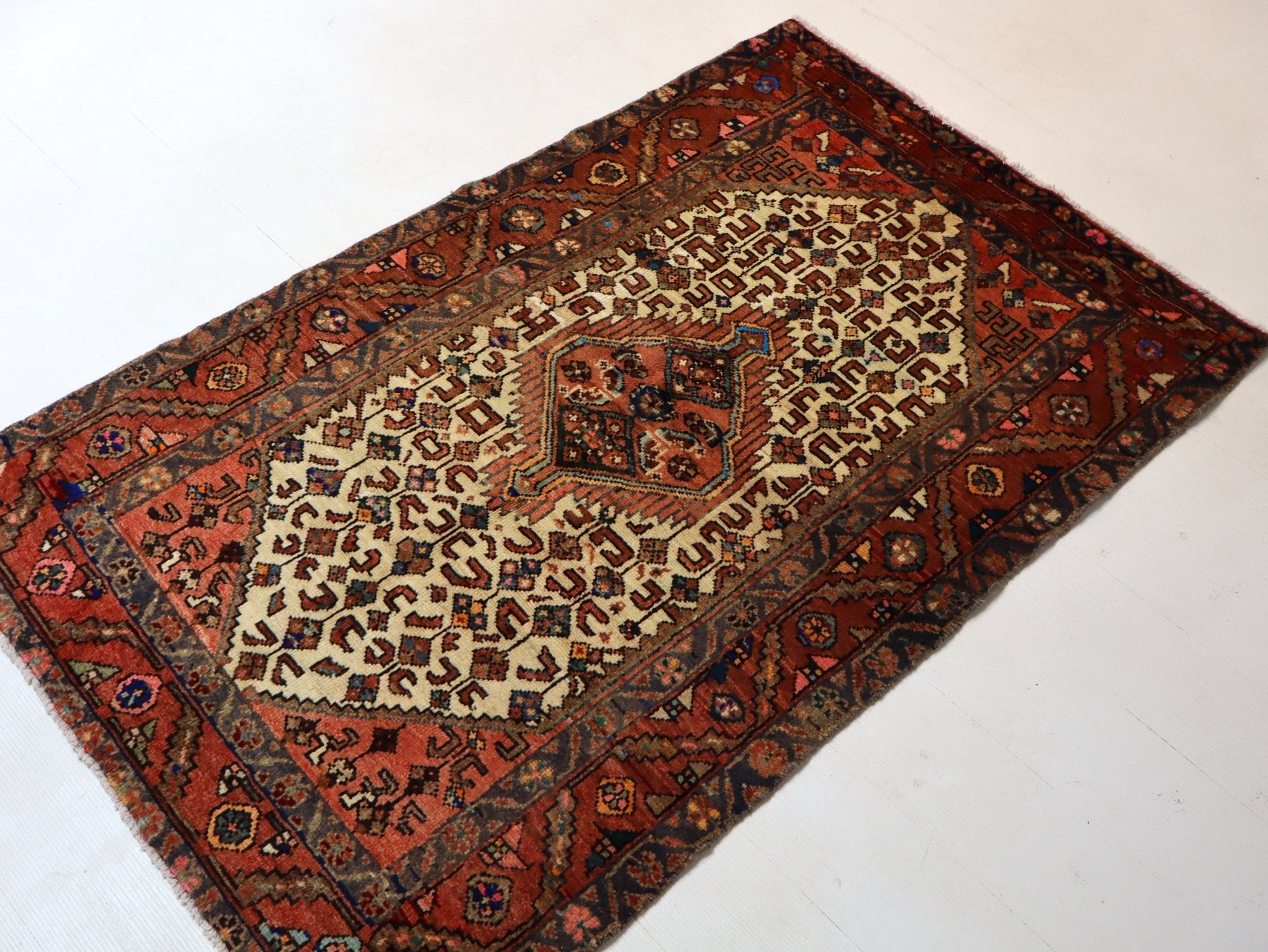 Persian Asadabad Rug | 3' 3” x 5' 5" - Rug the Rock - 