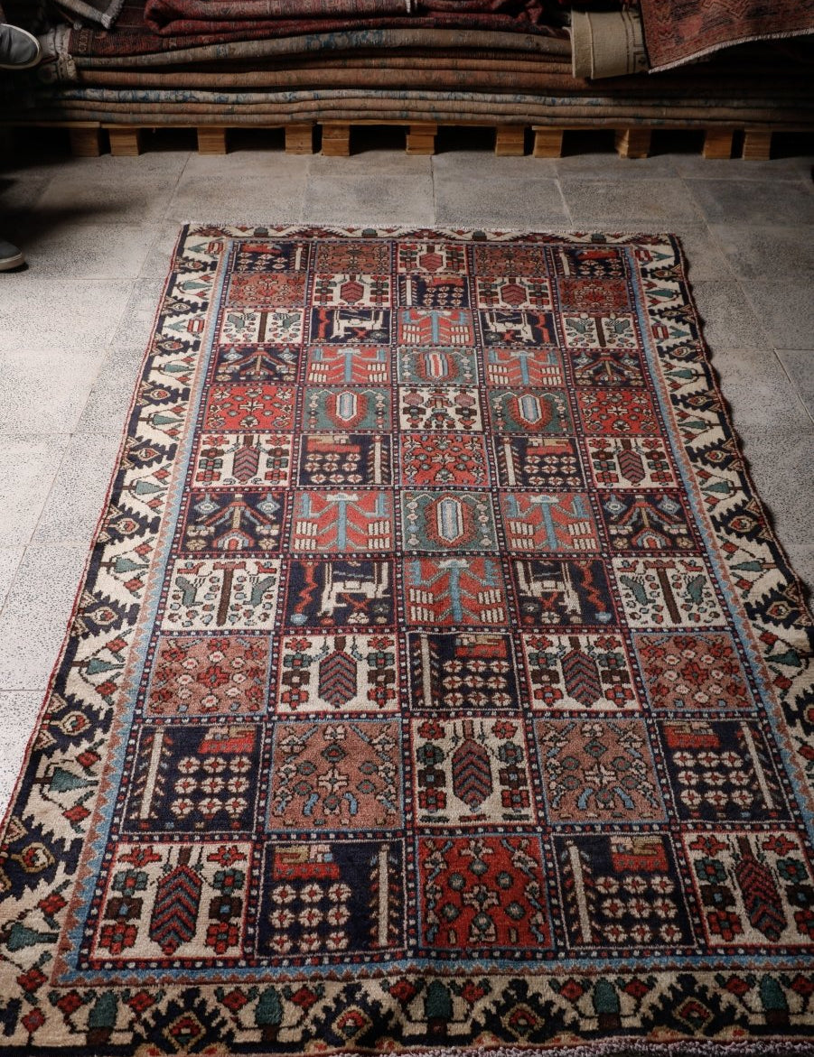 Persian Bakhtiar Rug | 4' 3" x 8' 6" - Rug the Rock - 