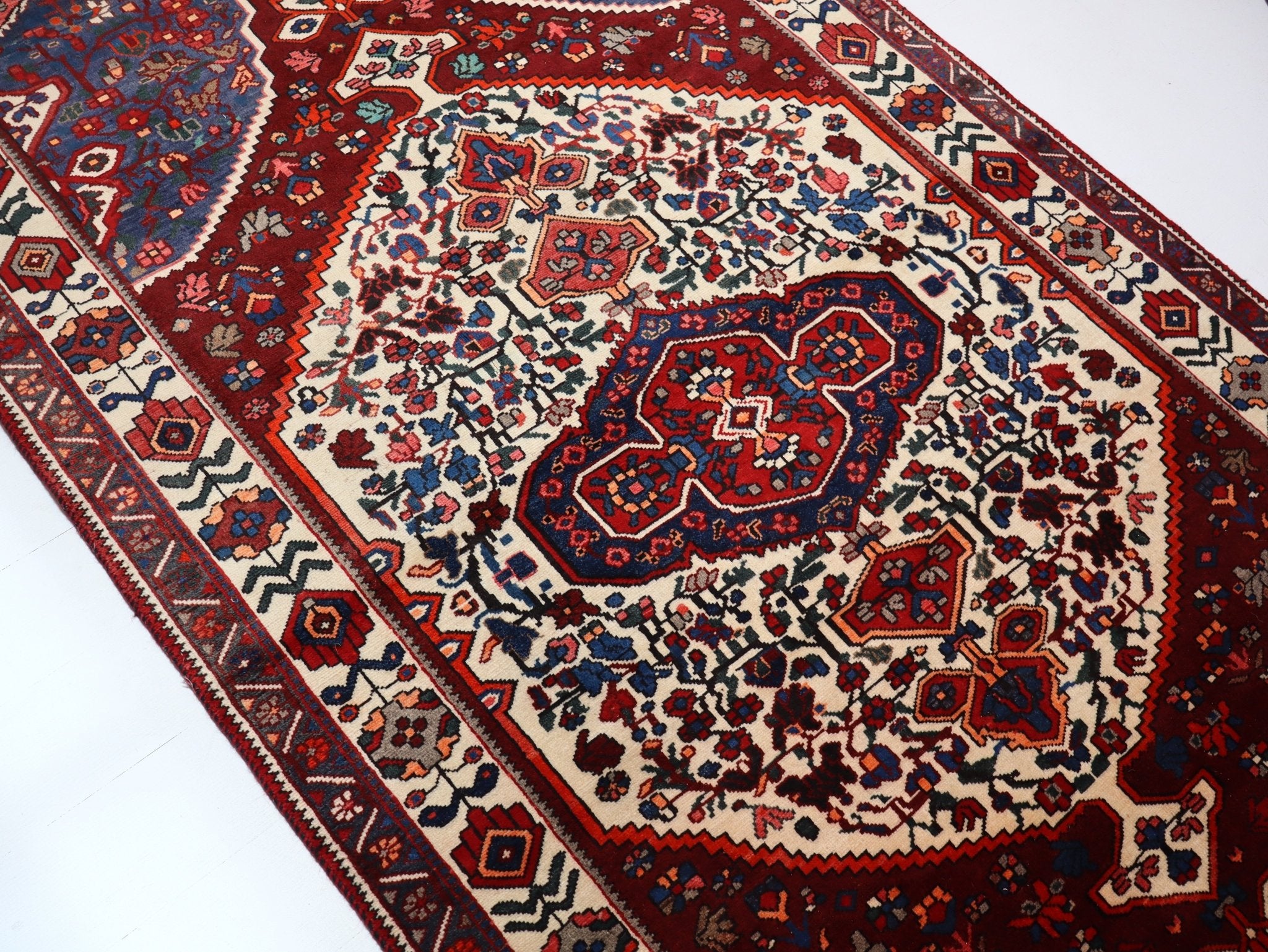Persian Bakhtiari Rug | 5' 2" x 9' 10" - Rug the Rock - 5 x 86 x 97 x 10
