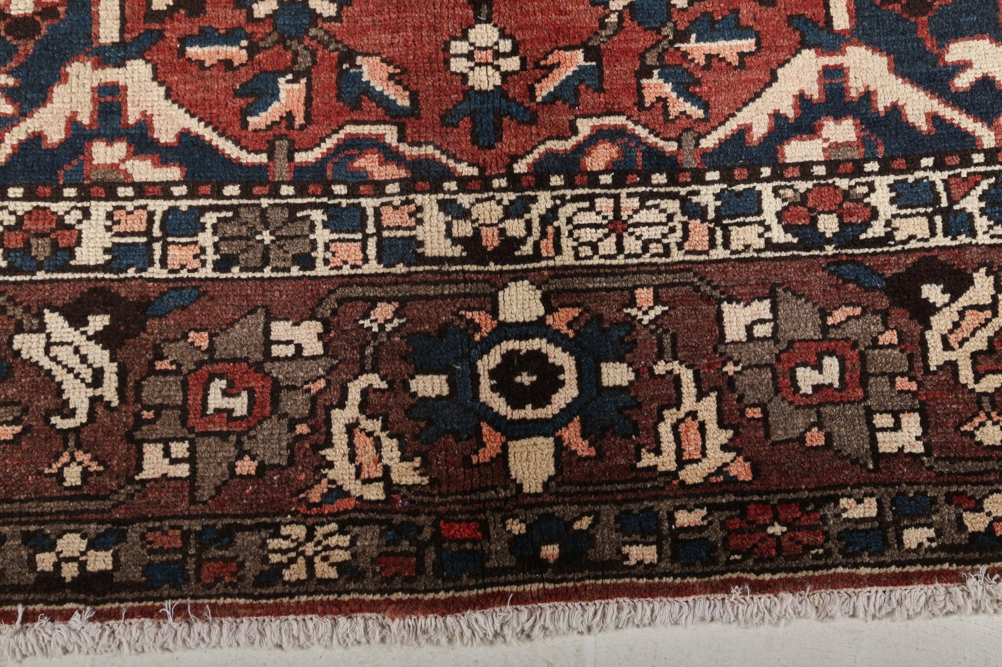 Persian Bakhtiari Rug | 9' 10" x 12' 9" - Rug the Rock - 