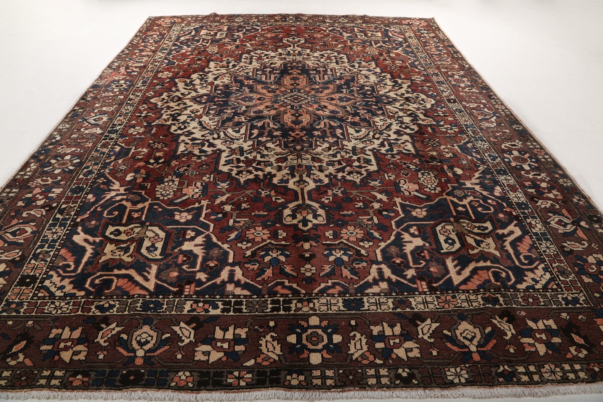 Persian Bakhtiari Rug | 9' 10" x 12' 9" - Rug the Rock - 