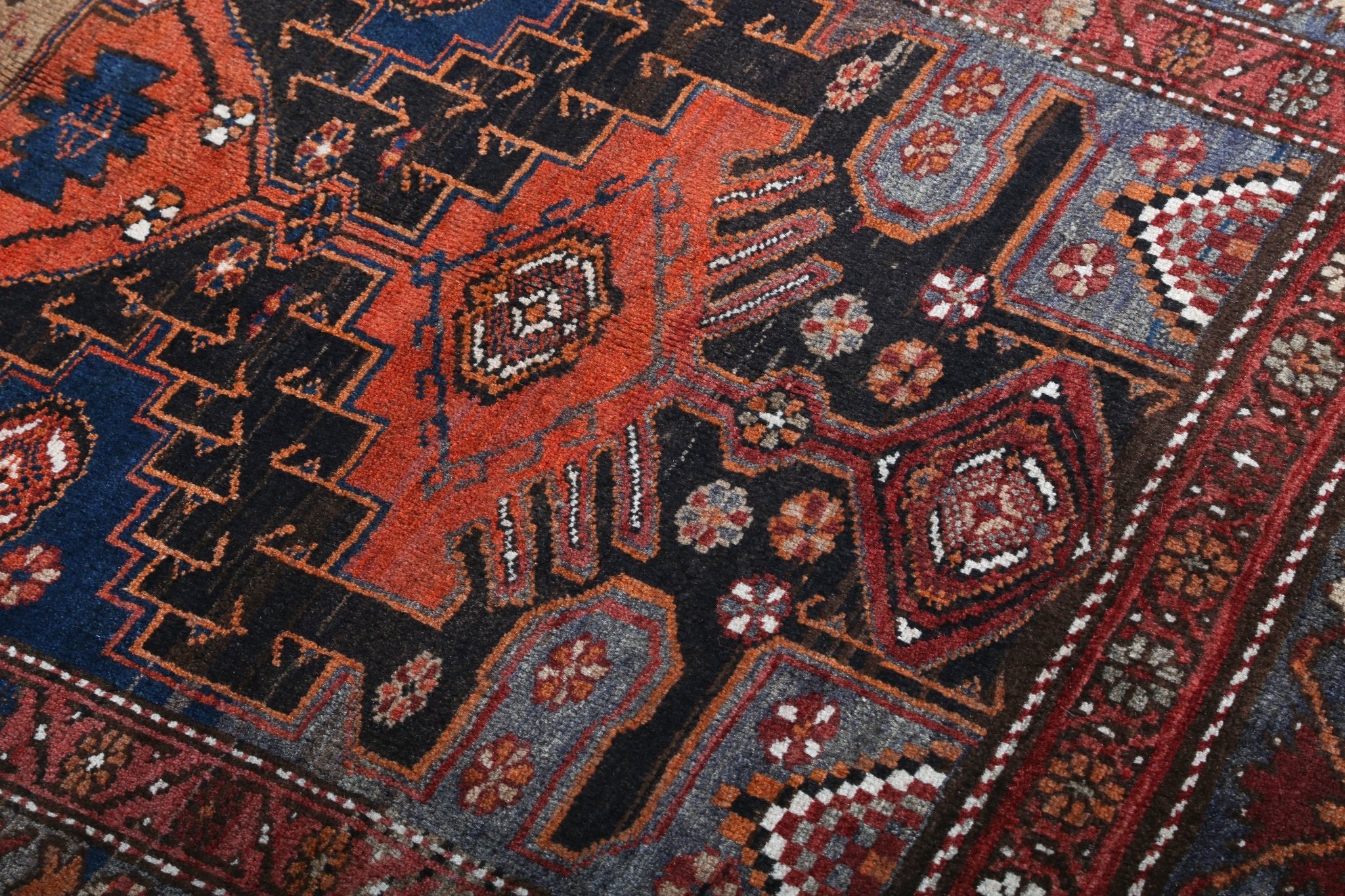Persian Hamadan Rug | 4' 3" x 6' 8" - Rug the Rock - 